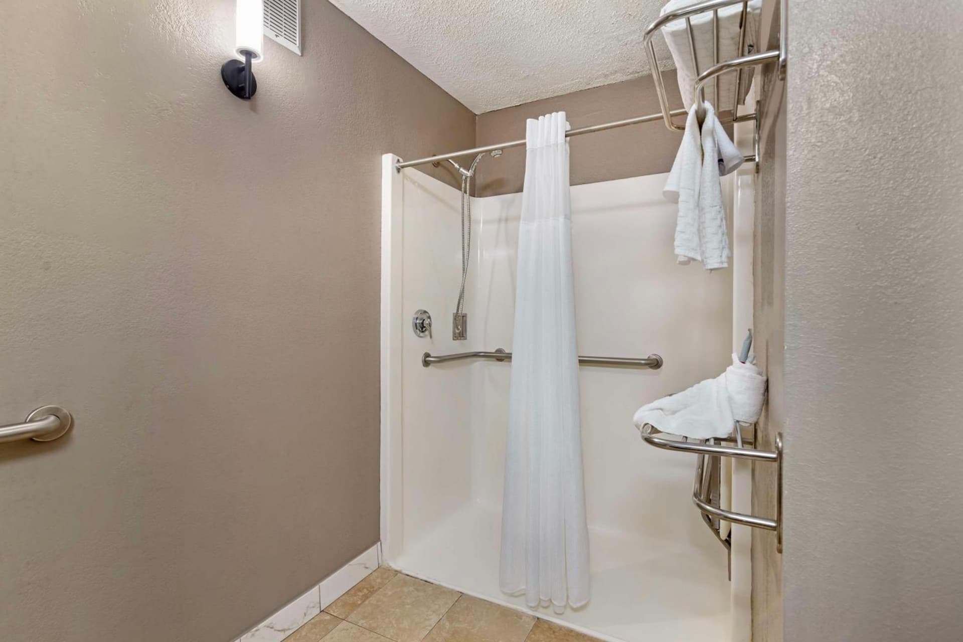 Best Western Savannah Historic District gallery photo in Savannah, GA — image 24