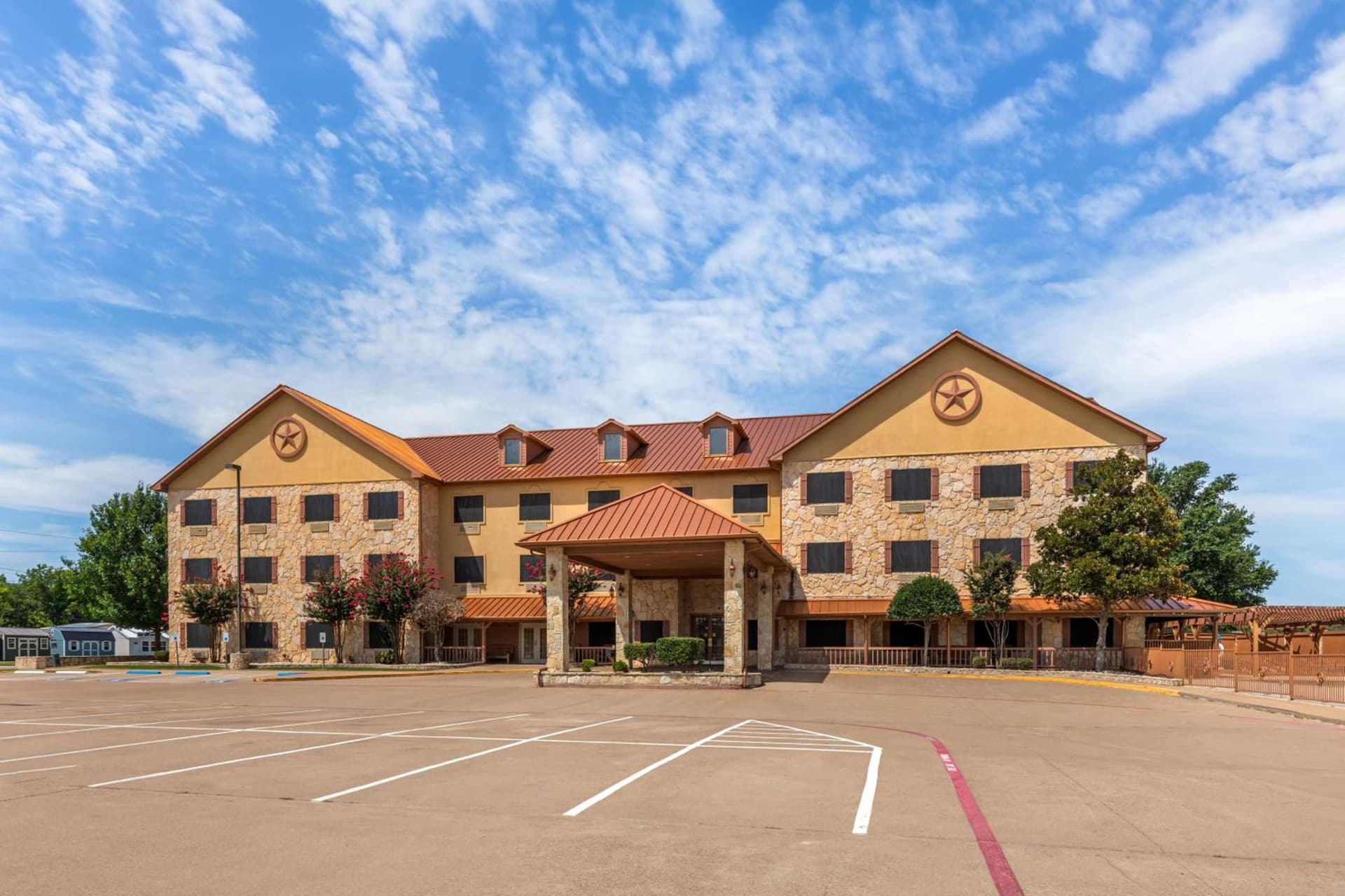Best Western Dinosaur Valley Inn & Suites — hotel in Glen Rose, Texas