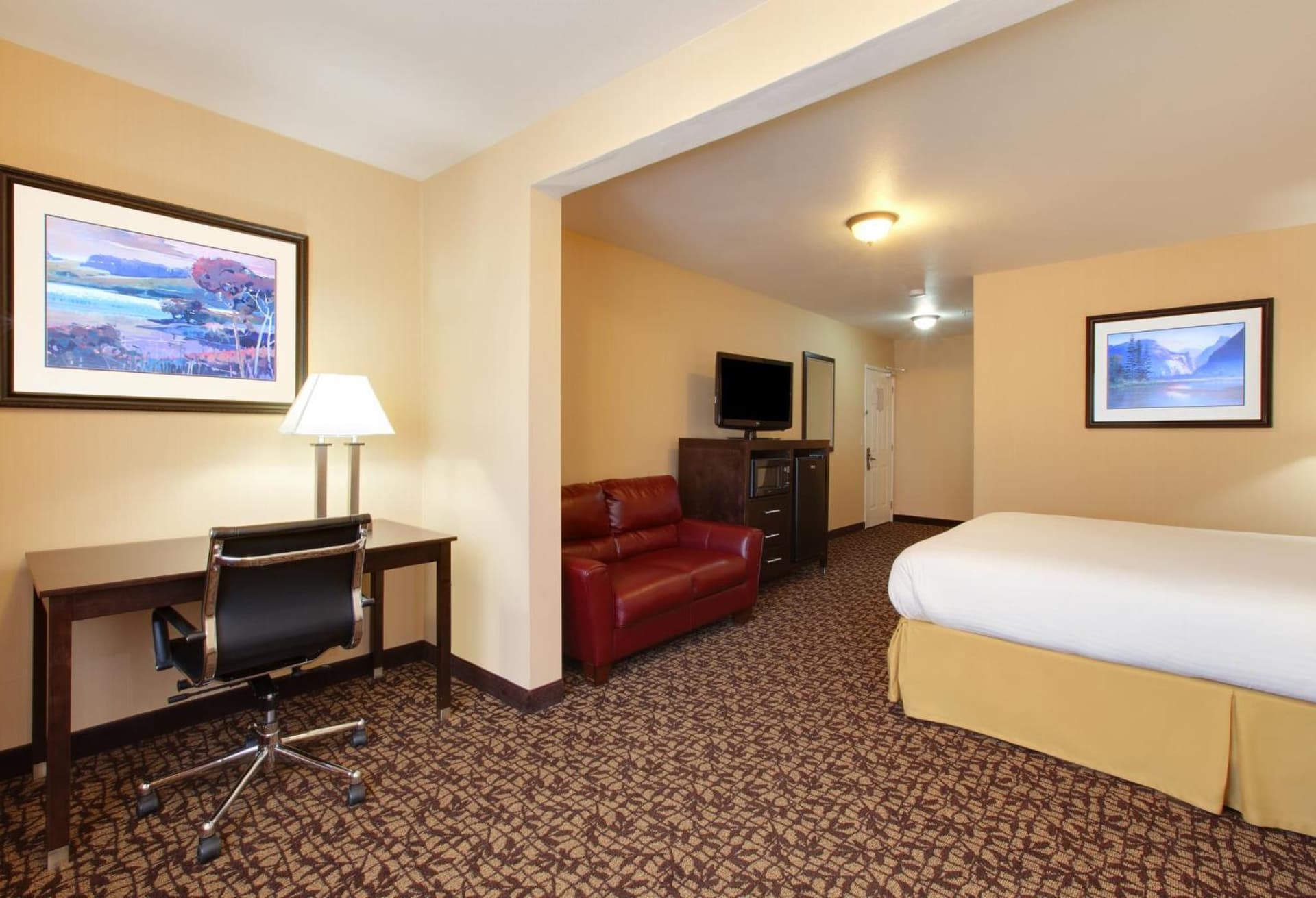 Holiday Inn Express Oakdale by IHG gallery photo in Oakdale, CA — image 31