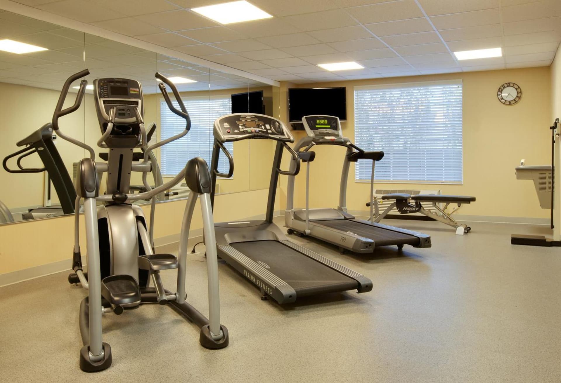 Holiday Inn Express Oakdale by IHG gallery photo in Oakdale, CA — image 29
