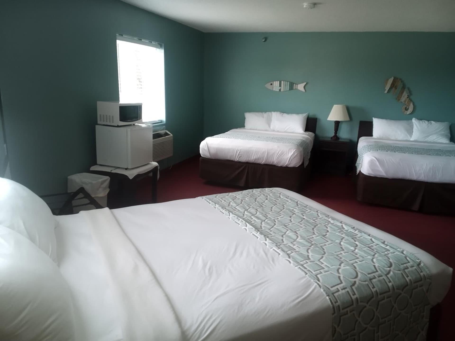 America's Best Value Inn and Suites property views in Clear Lake, SD — gallery photo 3