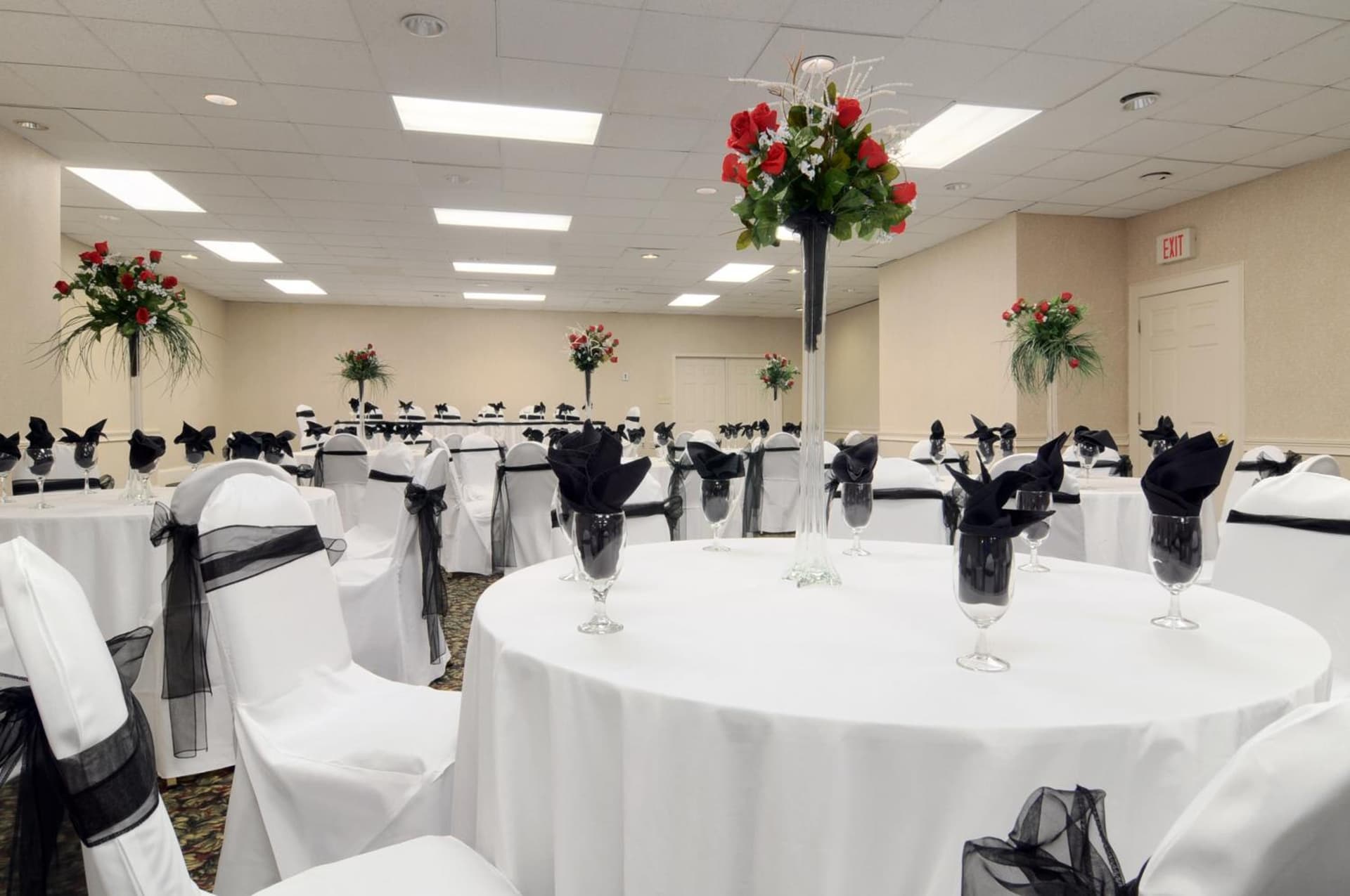 Ramada by Wyndham & Suites Warner Robins gallery photo in Warner Robins, GA — image 4