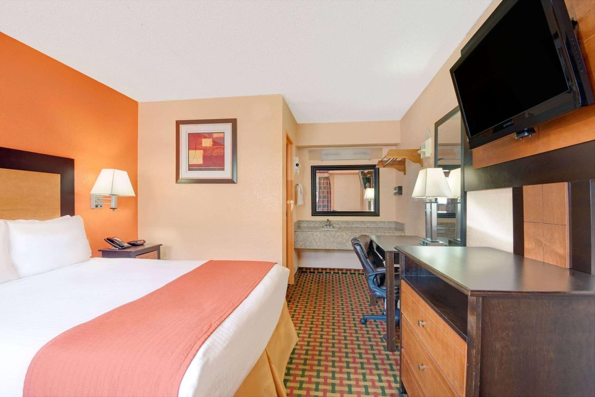 Days Inn by Wyndham Independence gallery photo in Independence, MO — image 4