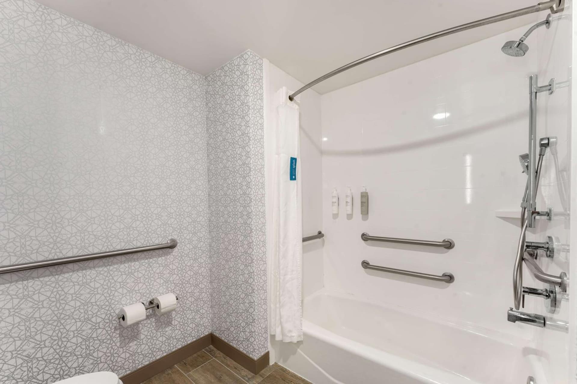 Hampton Inn Milford gallery photo in Milford, DE — image 12