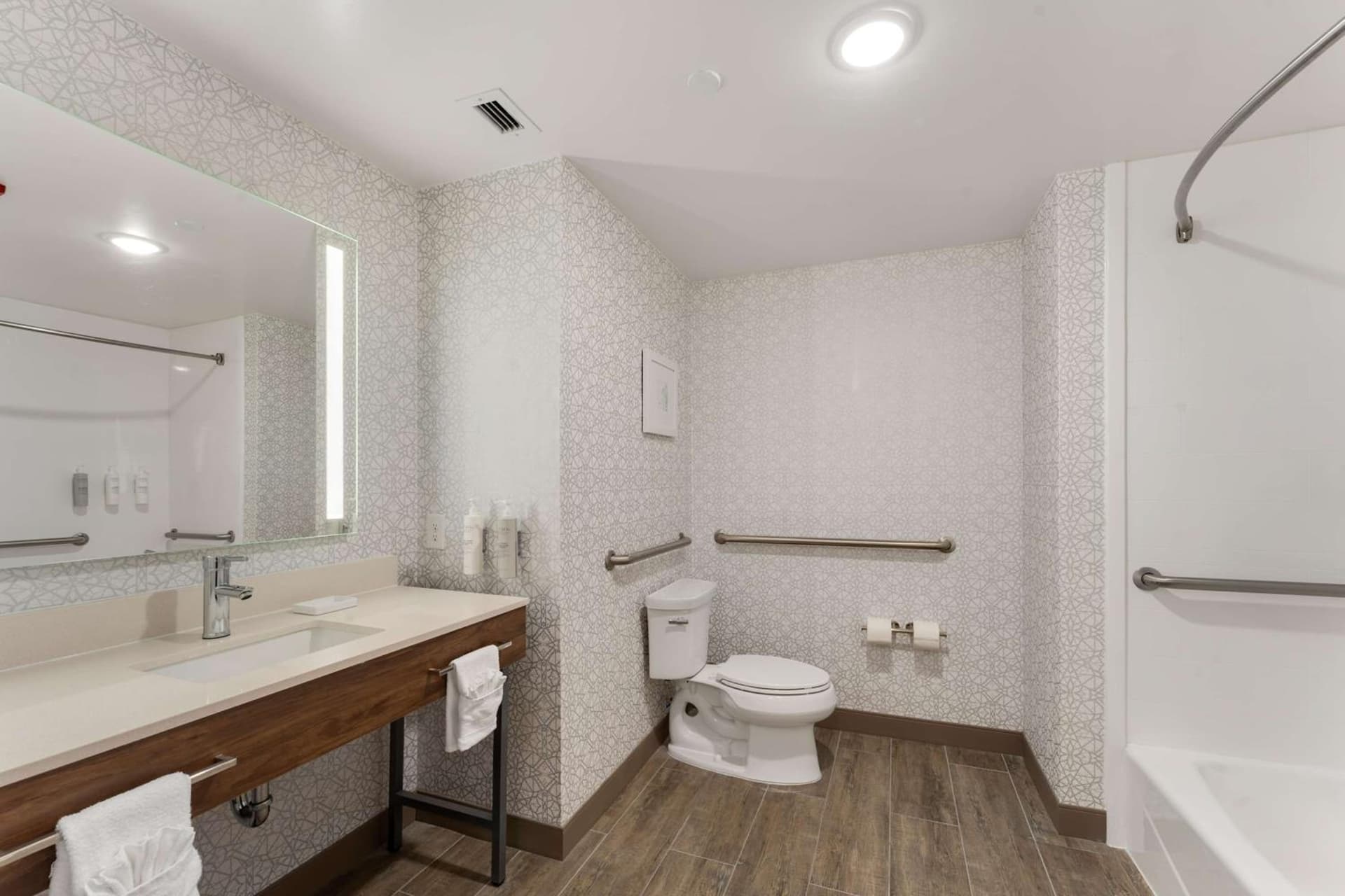 Hampton Inn Milford gallery photo in Milford, DE — image 43
