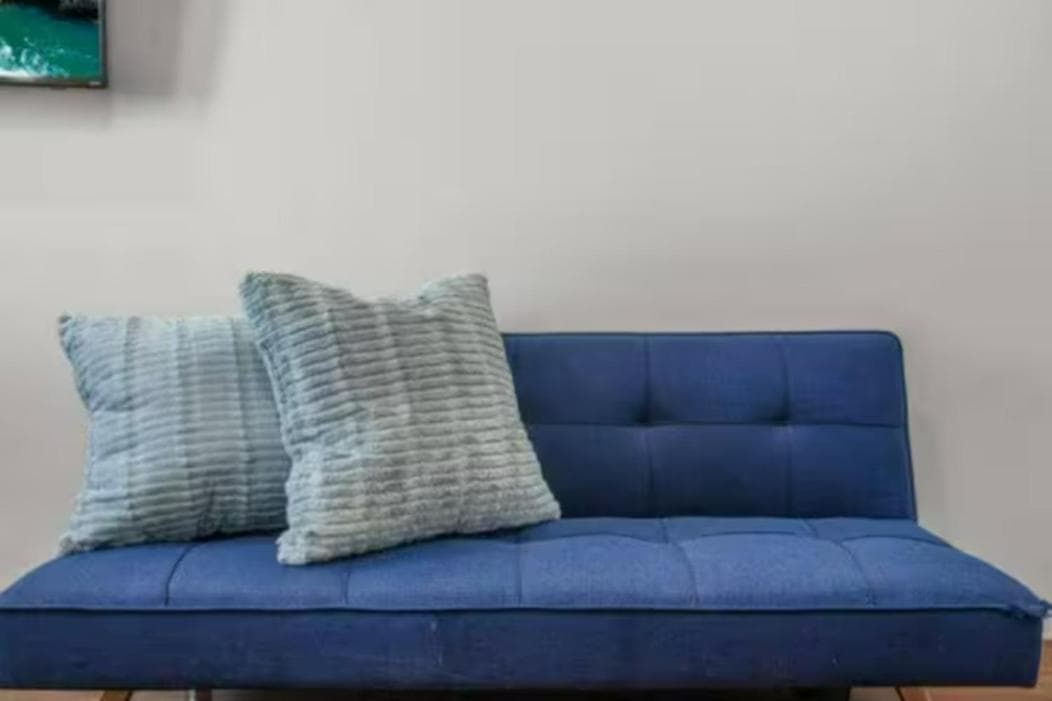 Affordable Cozy&Chic Hotel in Philadelphia interior in Philadelphia, PA — gallery photo 2