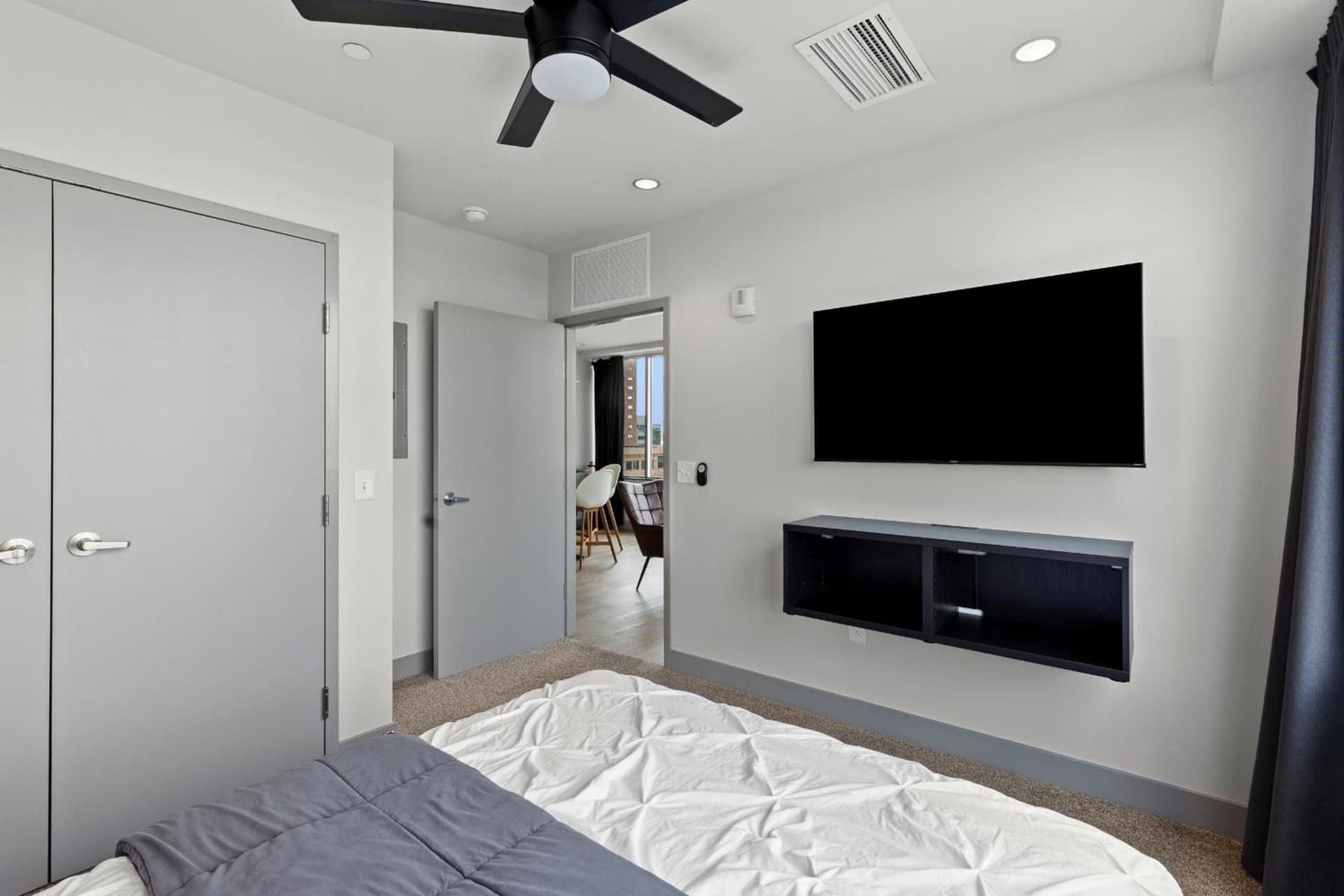 175 LEX - Walkable Downtown Lexington & Rupp Arena - Full Condos gallery photo in Lexington, KY — image 118