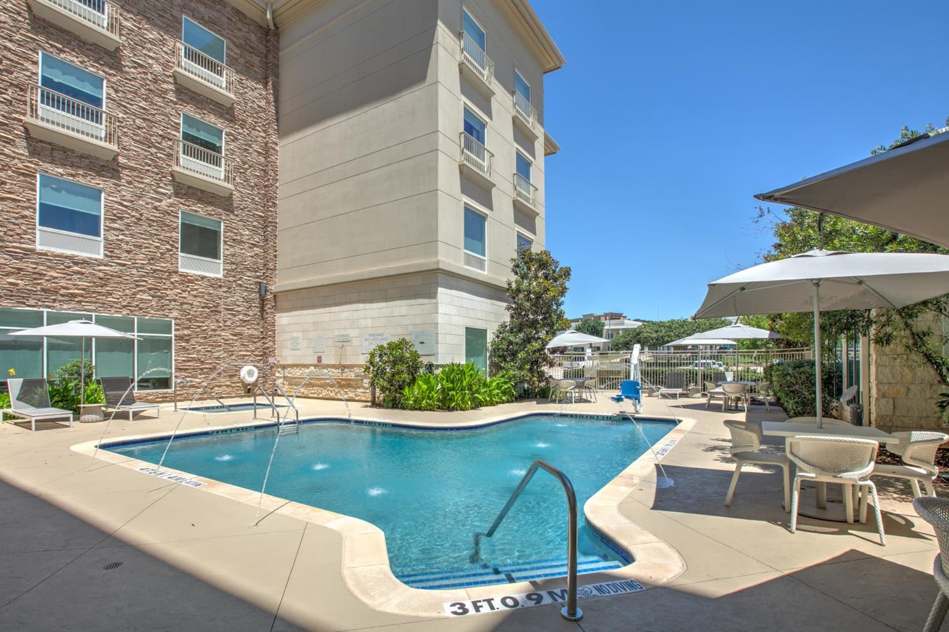 Hilton Garden Inn Dallas Arlington gallery photo in Arlington, TX — image 5