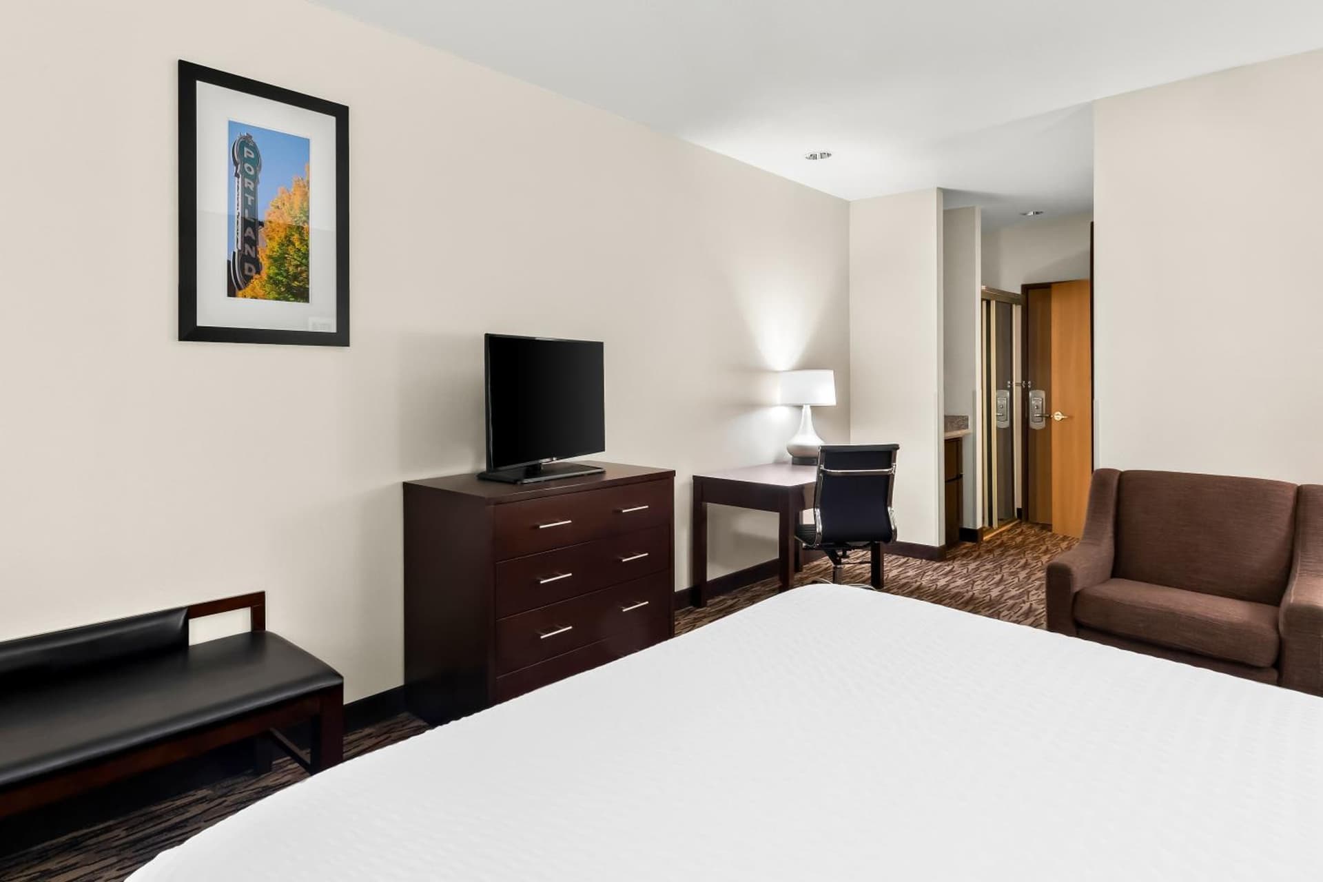 Comfort Suites Portland Airport gallery photo in Portland, OR — image 35