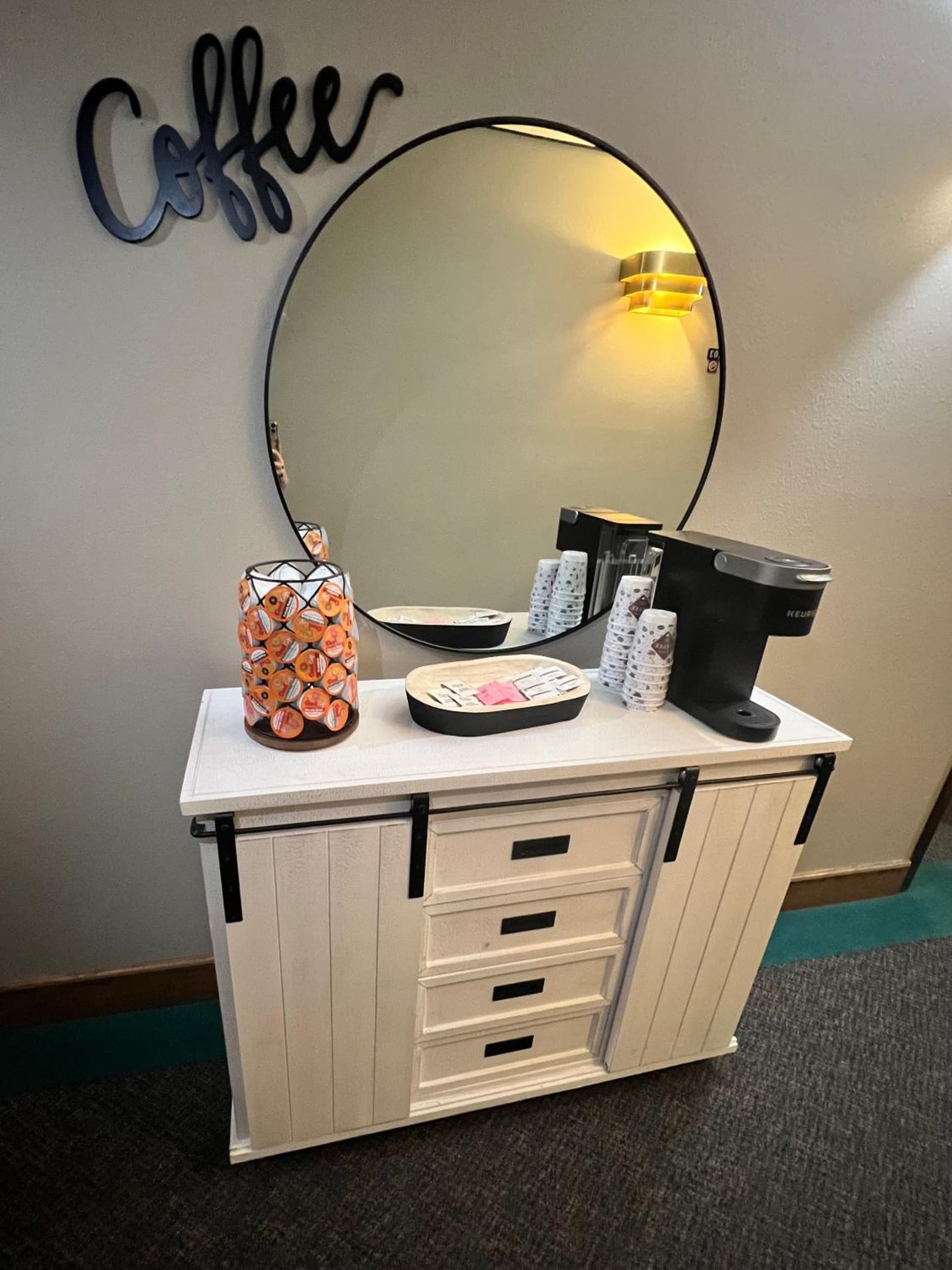 Oakland Express Motel interior in Oakland, NE — gallery photo 2