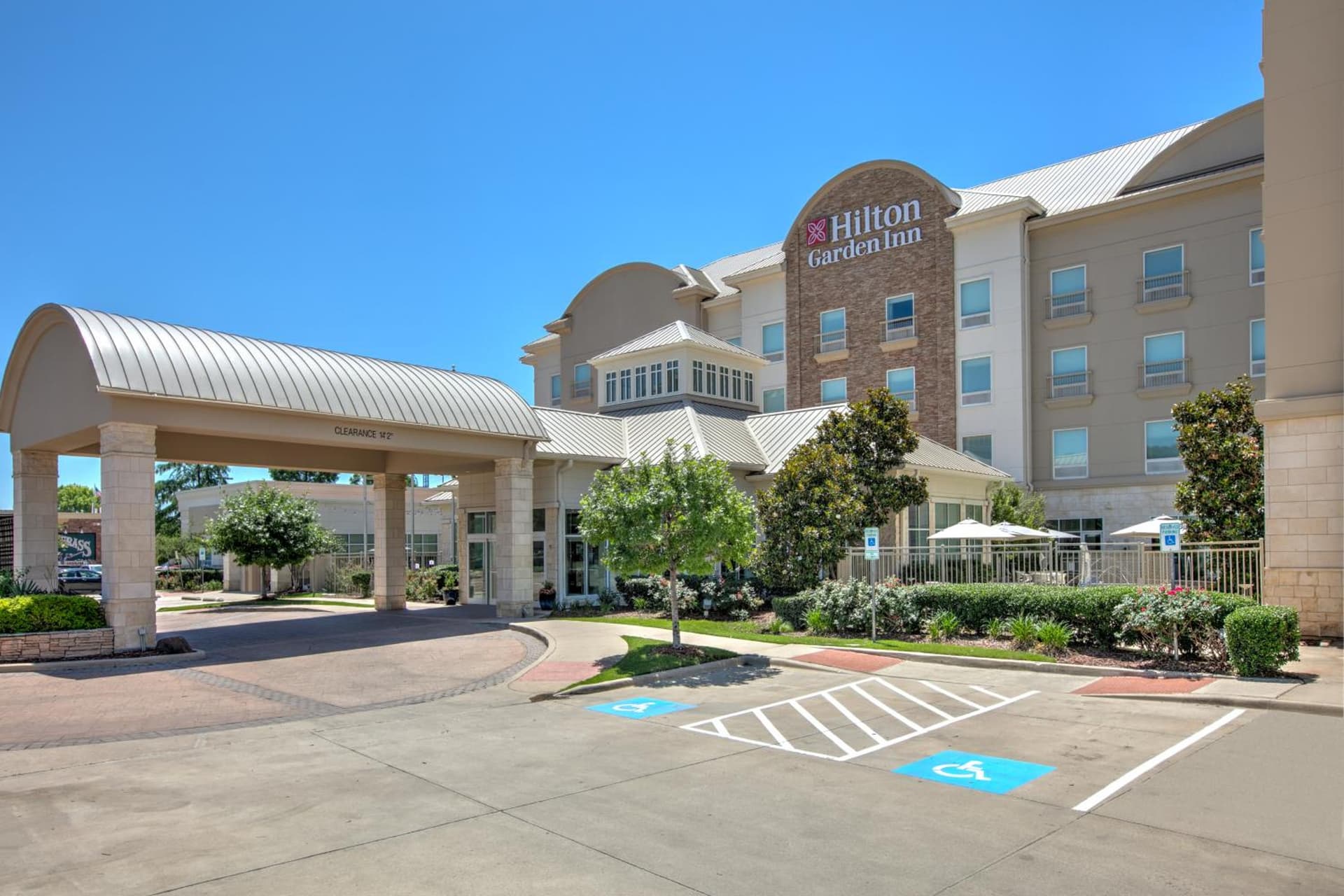 Hilton Garden Inn Dallas Arlington gallery photo in Arlington, TX — image 95