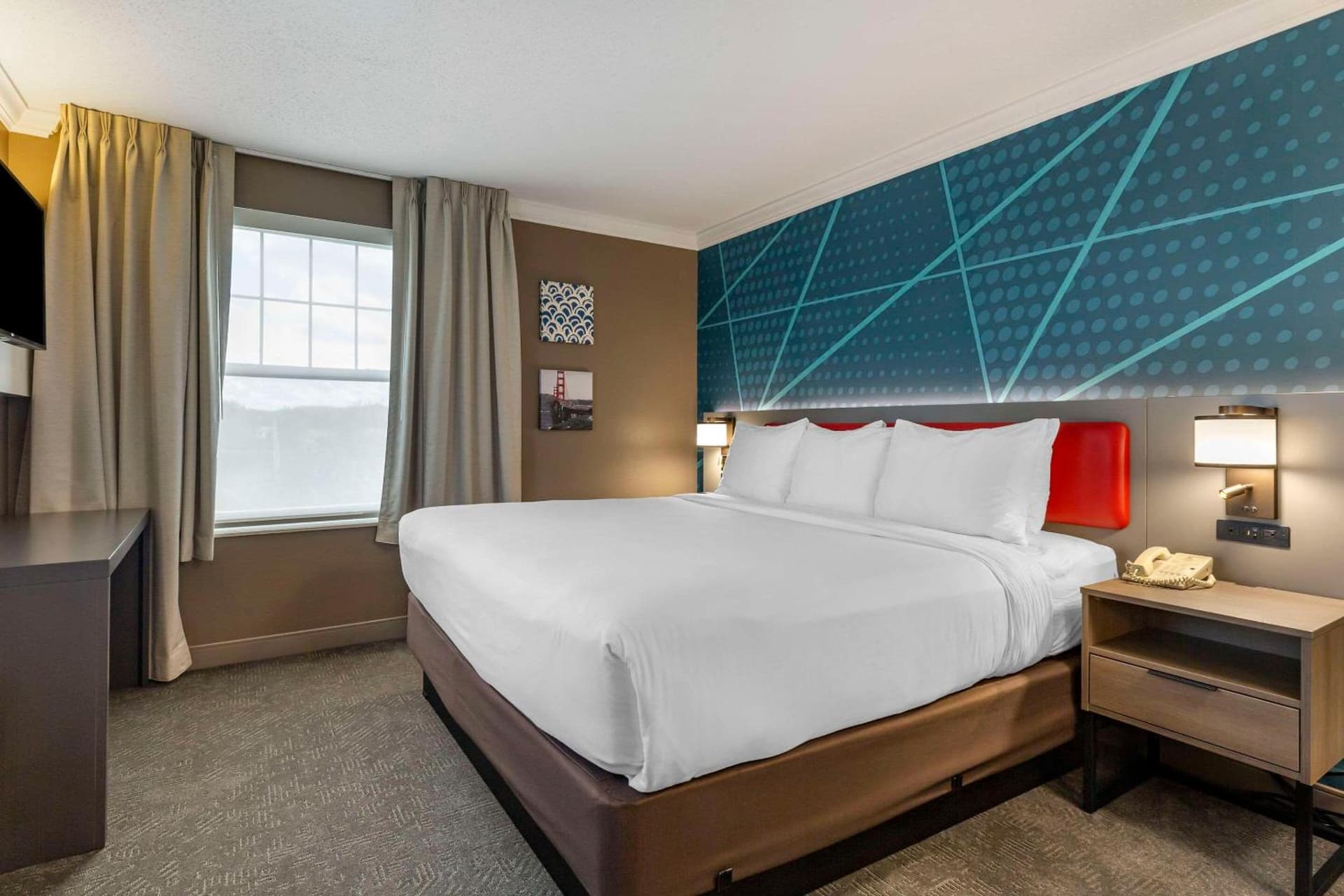 Comfort Inn & Suites Hadley - Amherst gallery photo in Hadley — image 9
