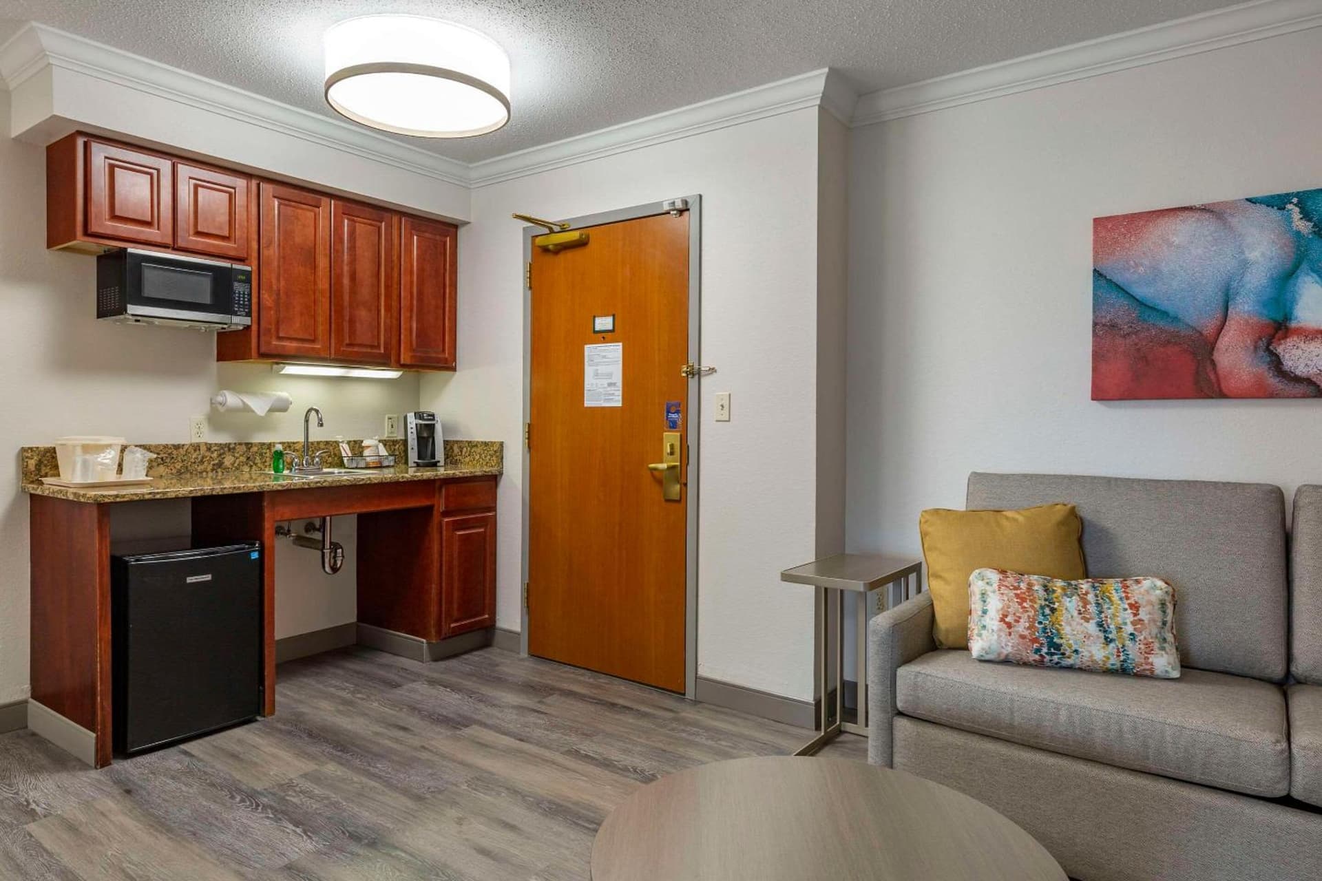 Comfort Inn & Suites Hadley - Amherst interior in Hadley — gallery photo 2