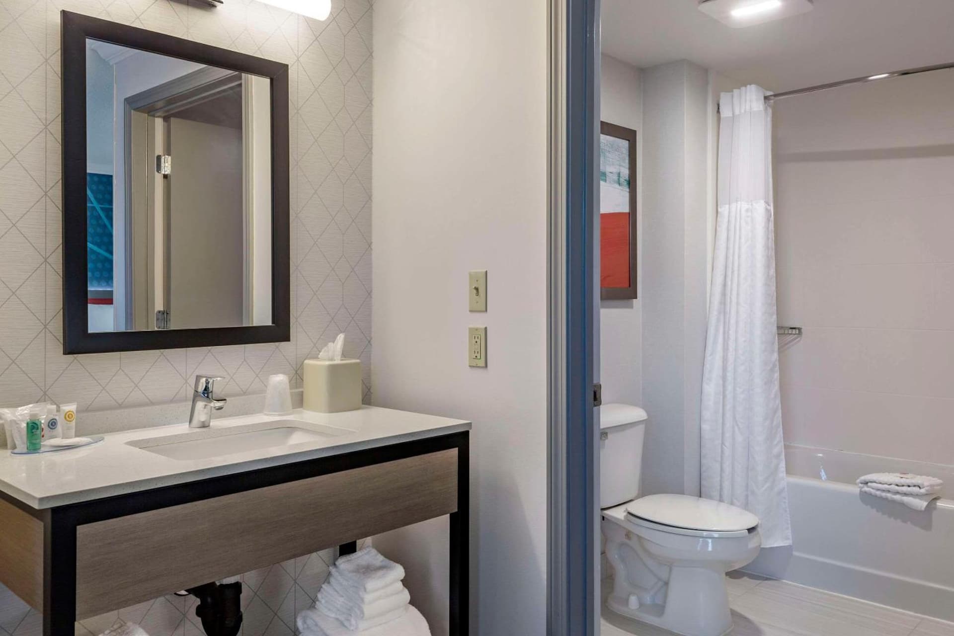 Comfort Inn & Suites Hadley - Amherst gallery photo in Hadley — image 38