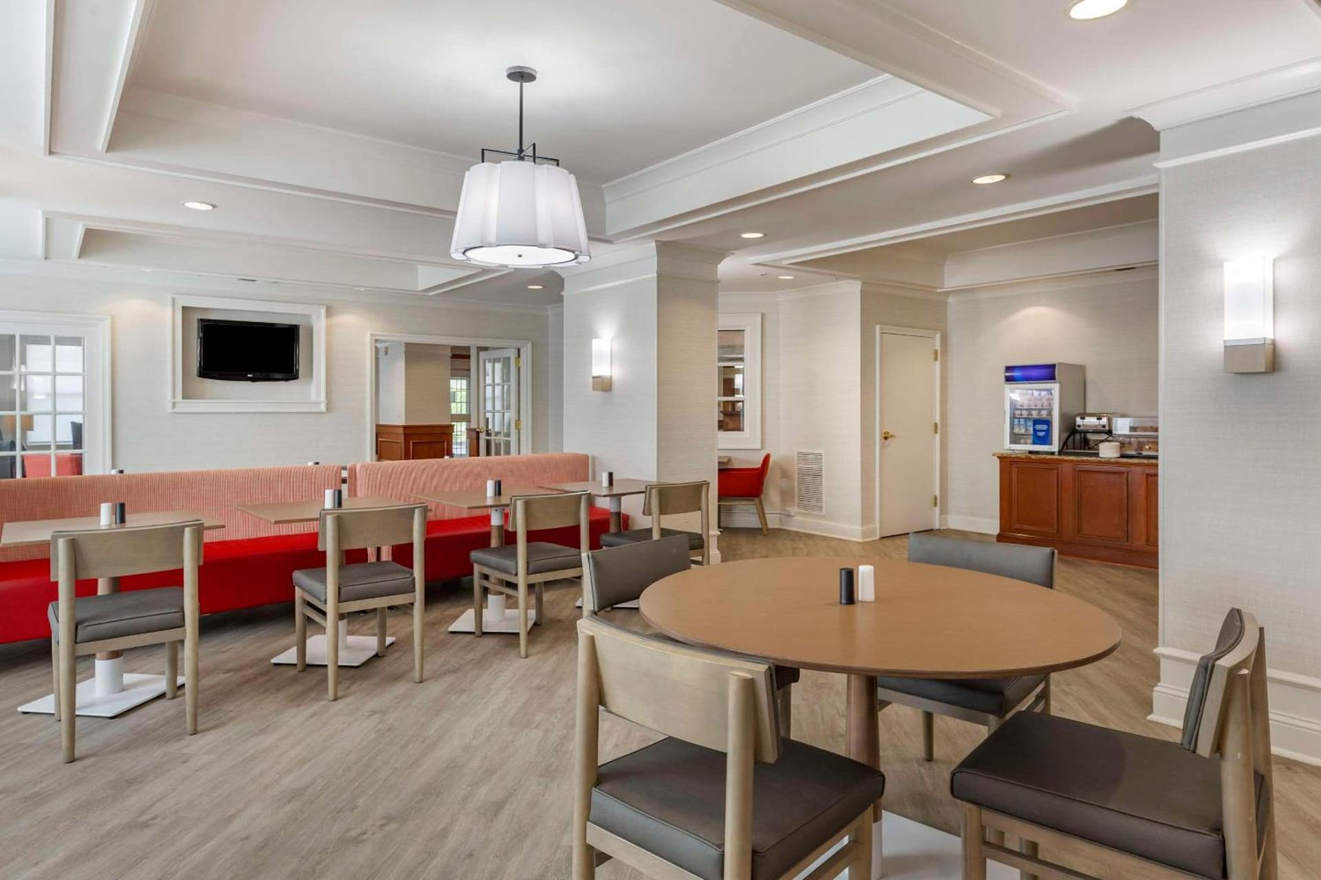 Comfort Inn & Suites Hadley - Amherst gallery photo in Hadley — image 36