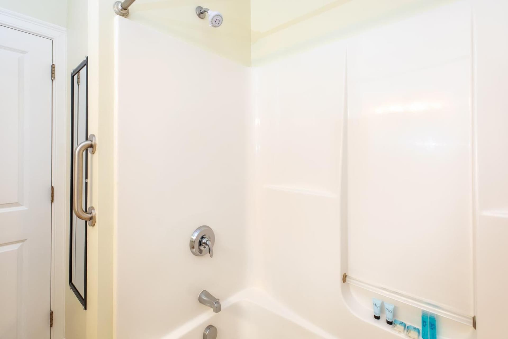 Atlantic Breeze Suites gallery photo in Hampton, NH — image 51