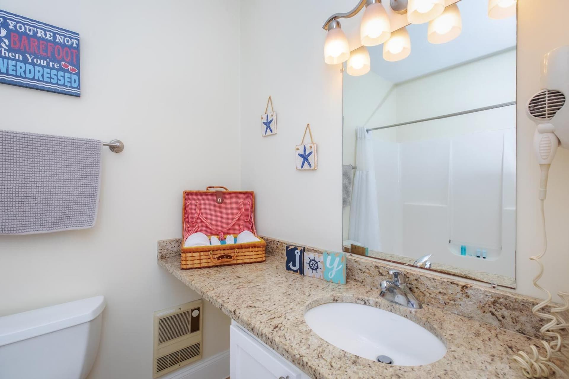 Atlantic Breeze Suites gallery photo in Hampton, NH — image 20