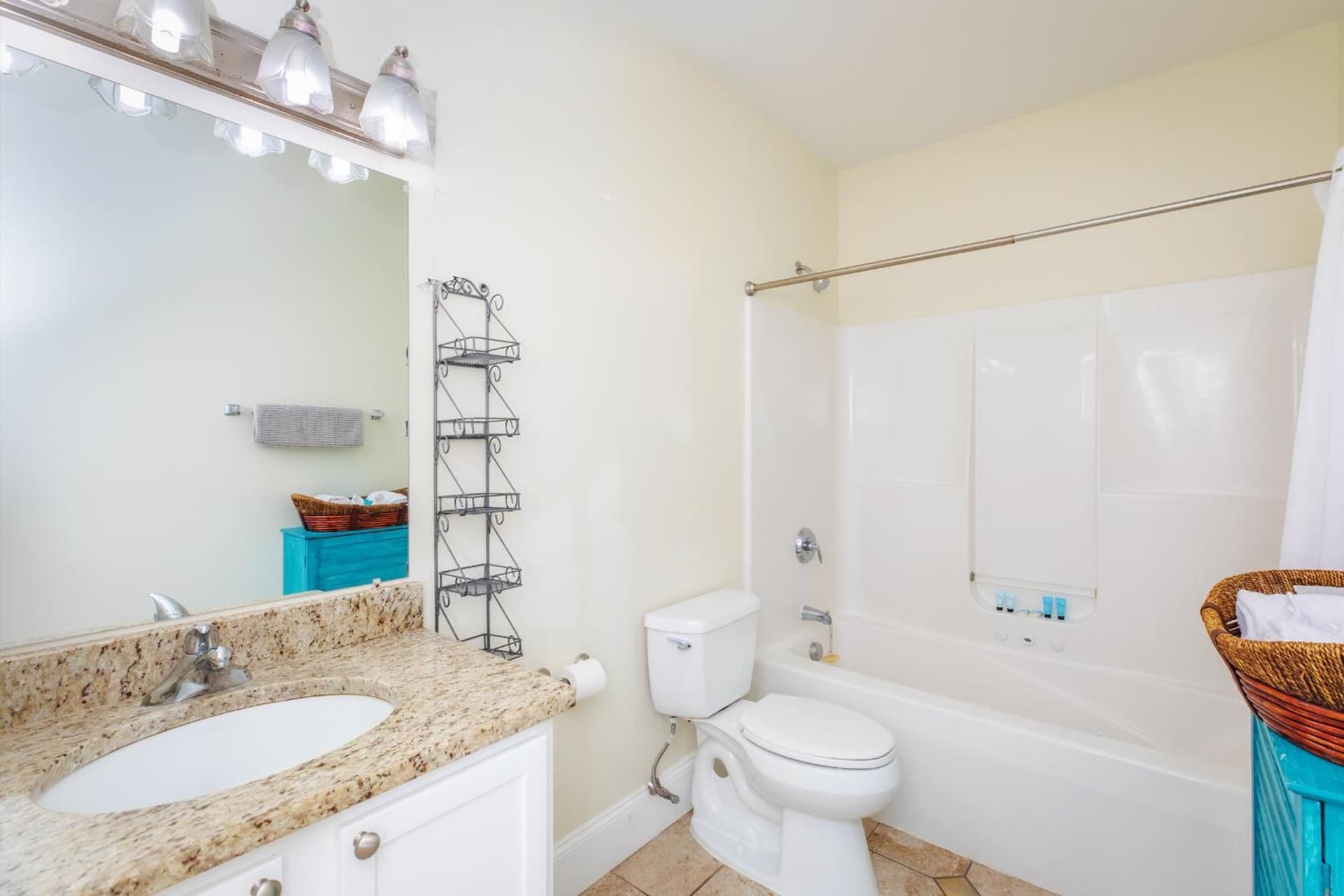 Atlantic Breeze Suites gallery photo in Hampton, NH — image 61