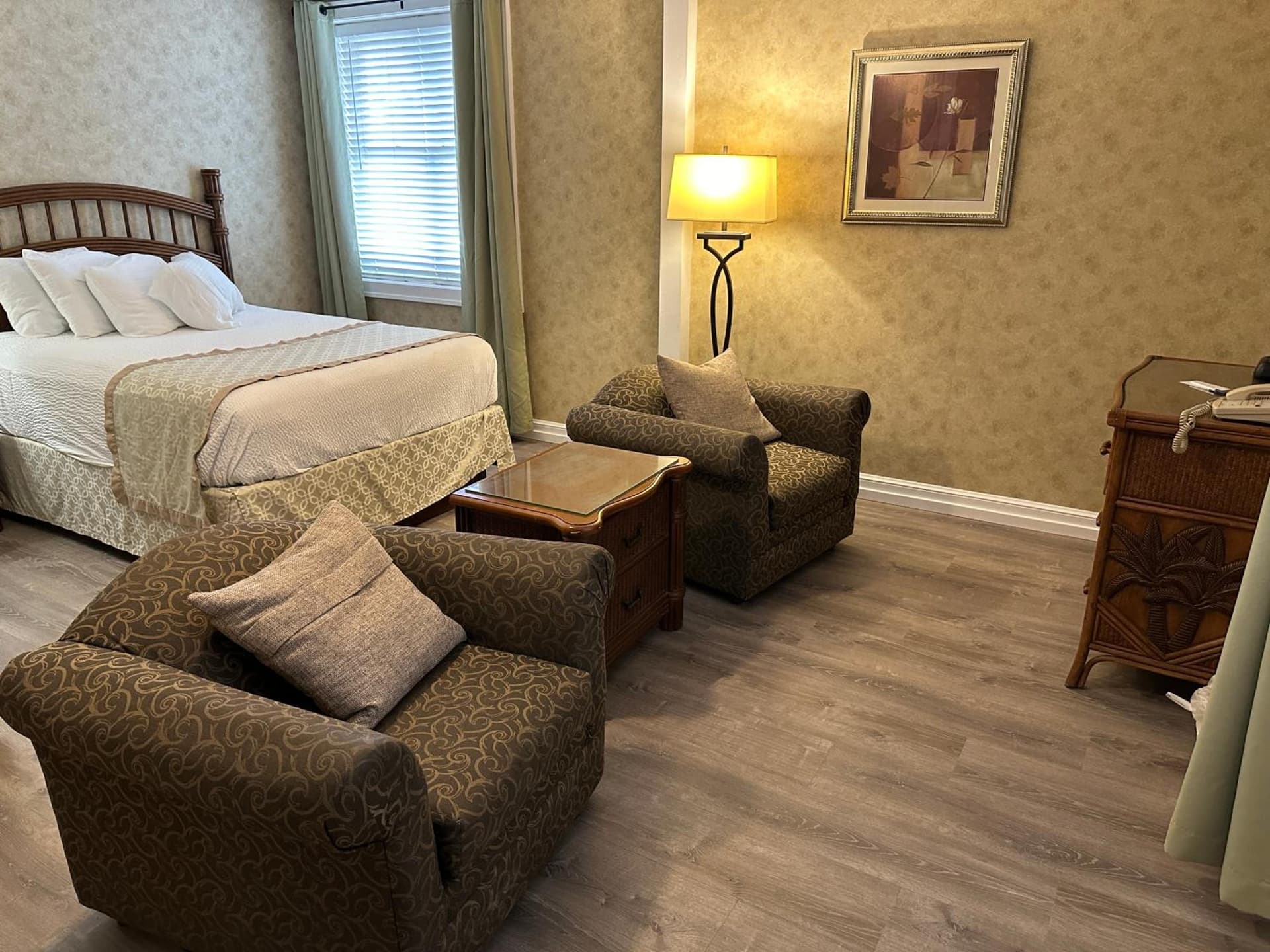 Island House Historic Vacation Rentals gallery photo in Port Clinton, OH — image 171