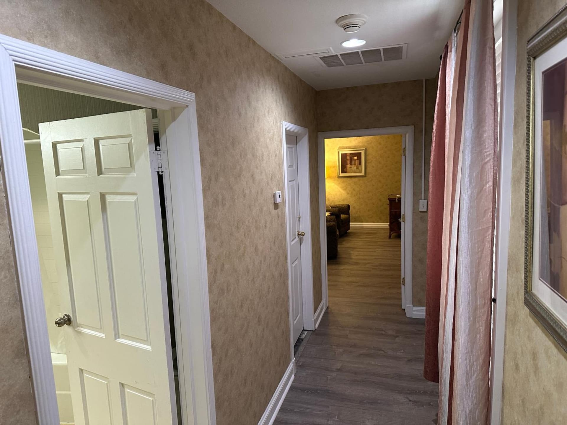 Island House Historic Vacation Rentals gallery photo in Port Clinton, OH — image 42
