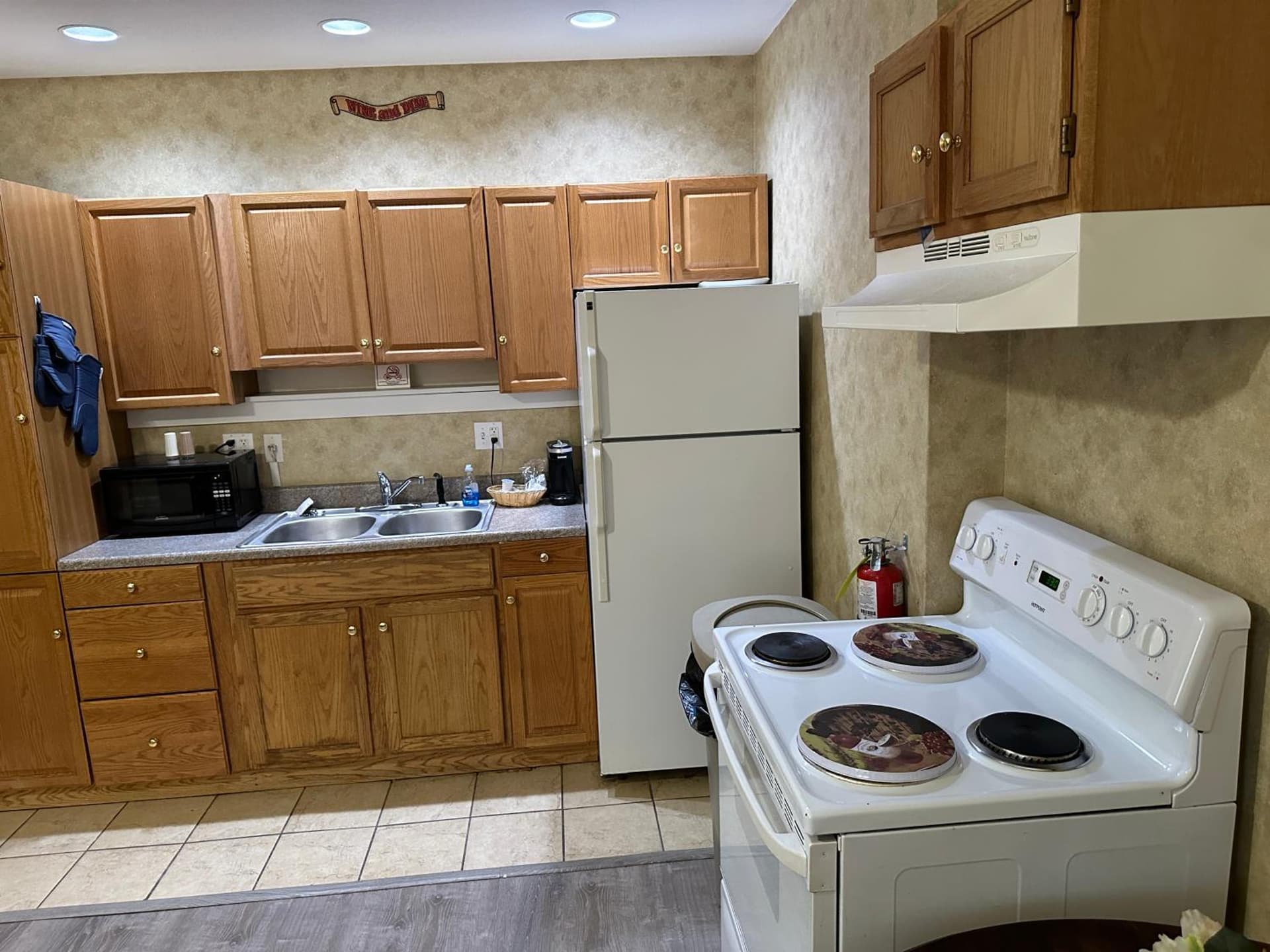 Island House Historic Vacation Rentals gallery photo in Port Clinton, OH — image 51