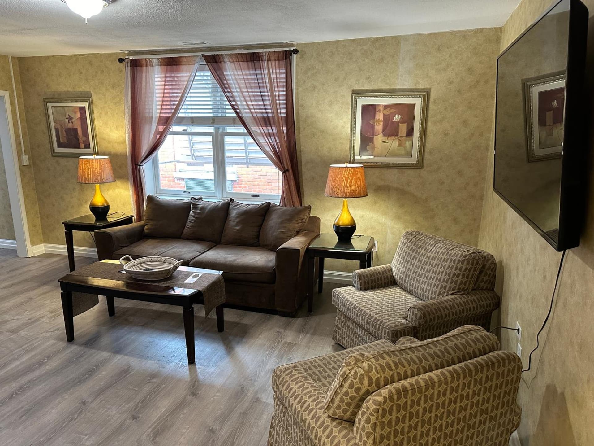 Island House Historic Vacation Rentals gallery photo in Port Clinton, OH — image 23