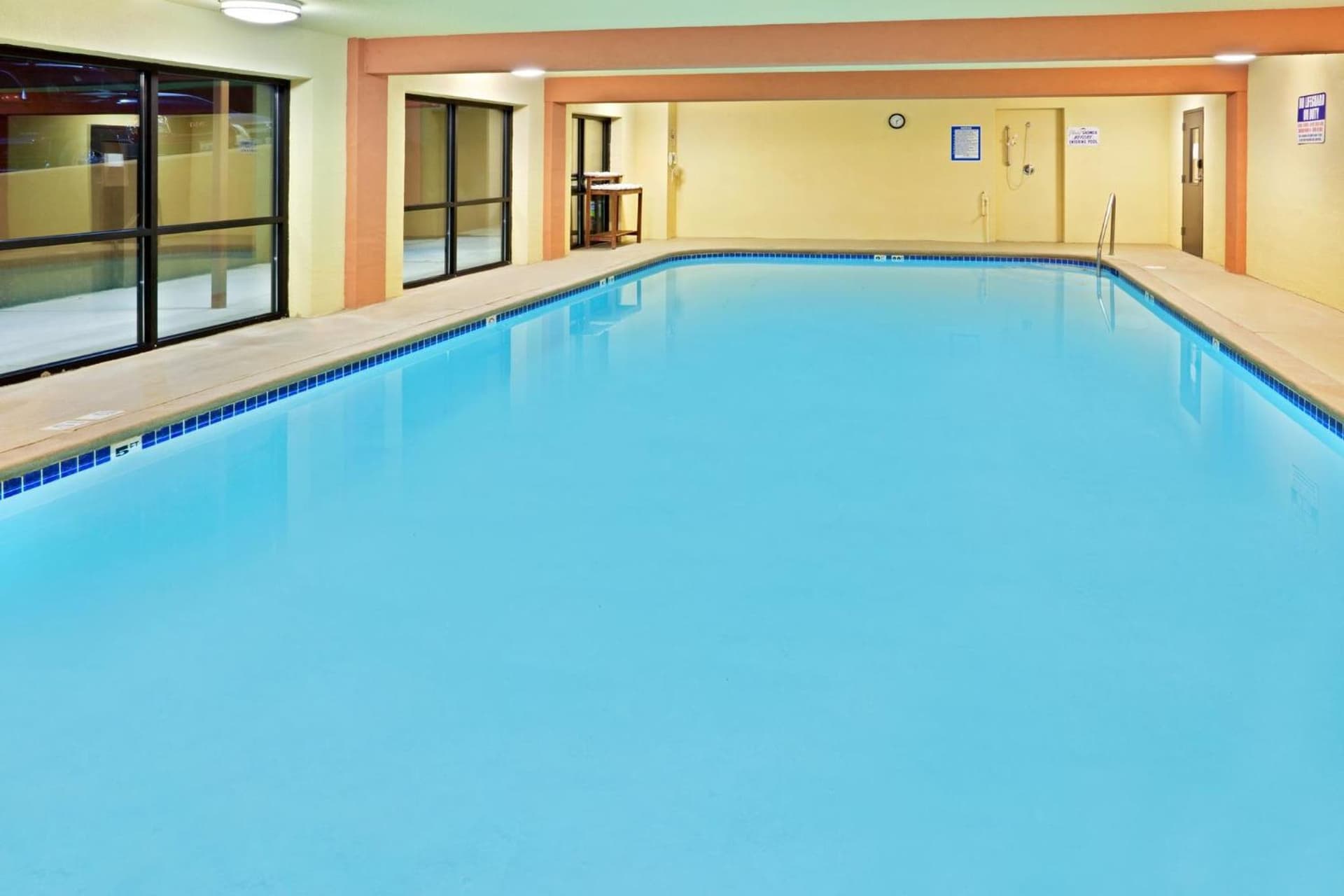 Holiday Inn Express Portland South - Lake Oswego by IHG gallery photo in Lake Oswego, OR — image 64