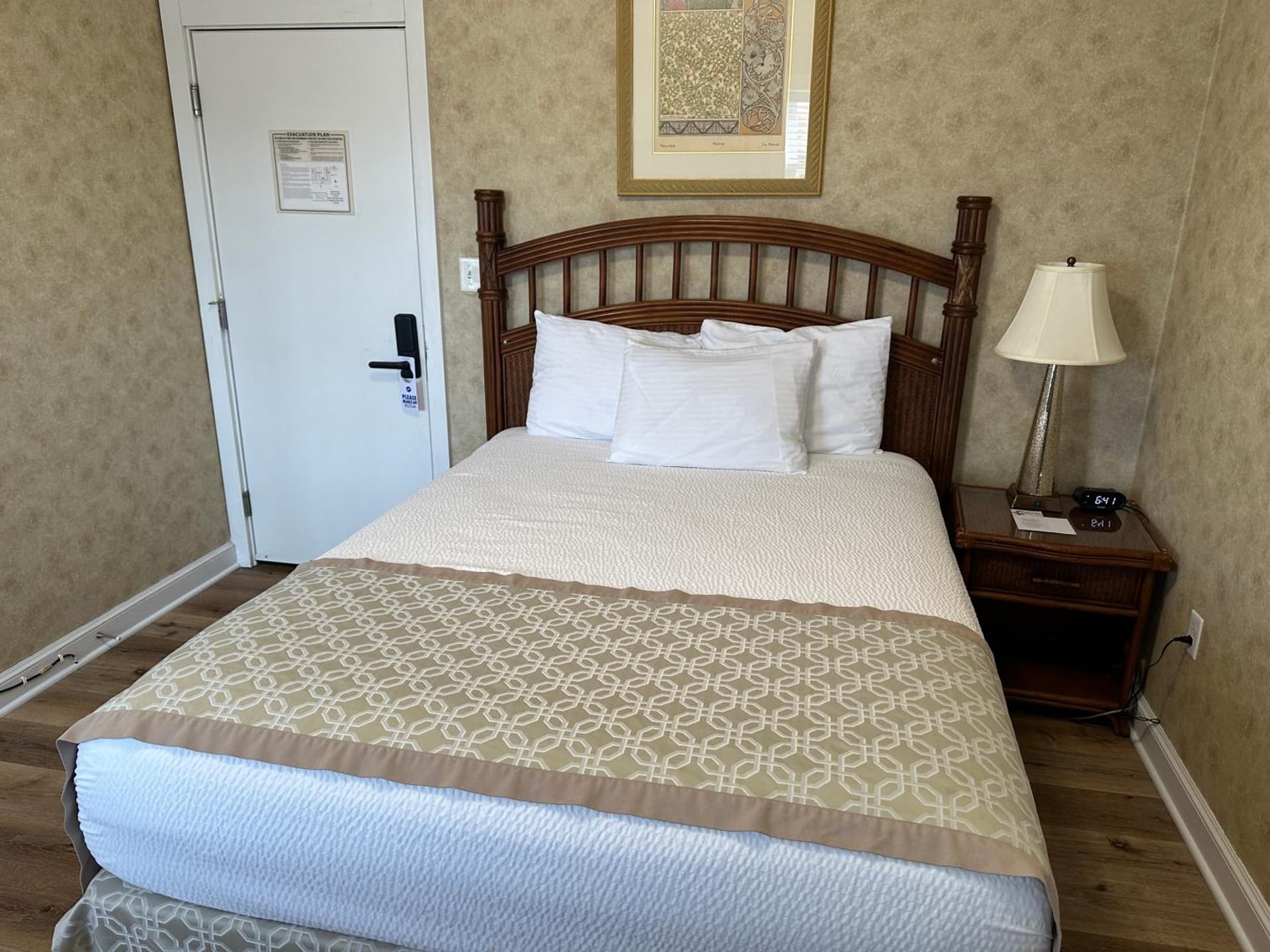 Island House Historic Vacation Rentals gallery photo in Port Clinton, OH — image 150