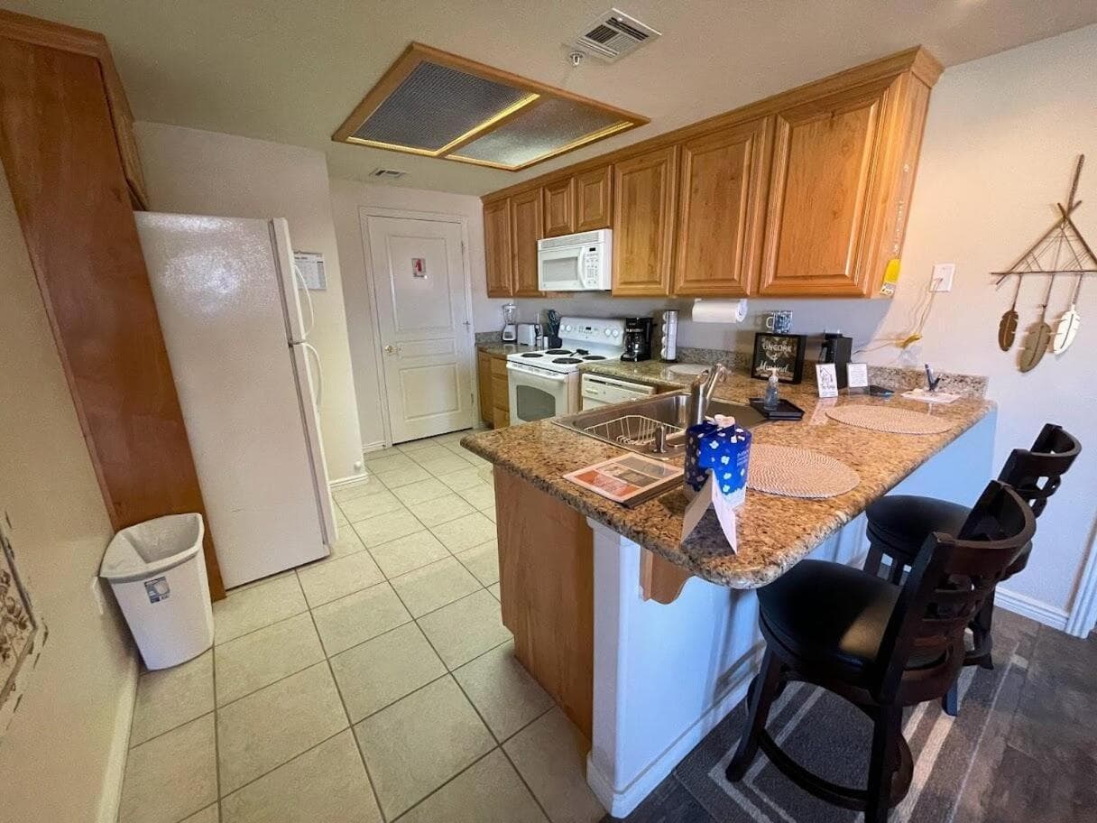 Paradise on Wolf Creek interior in Mesquite, NV — gallery photo 2