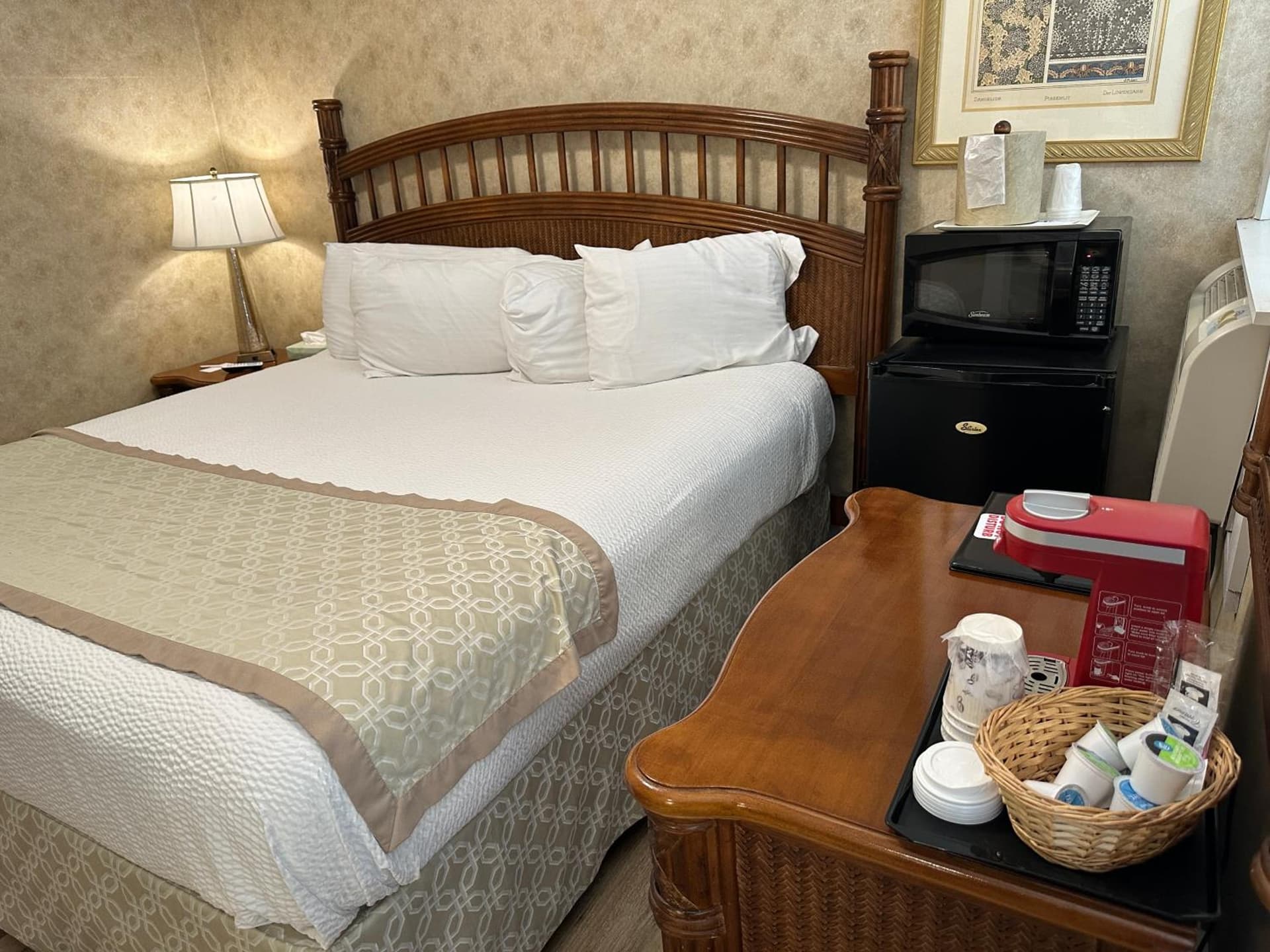 Island House Historic Vacation Rentals gallery photo in Port Clinton, OH — image 68