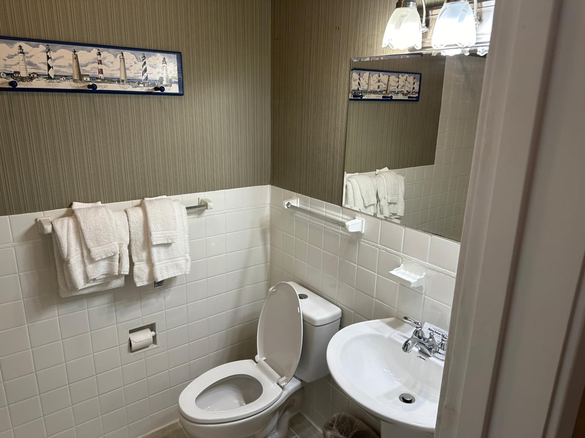 Island House Historic Vacation Rentals gallery photo in Port Clinton, OH — image 184