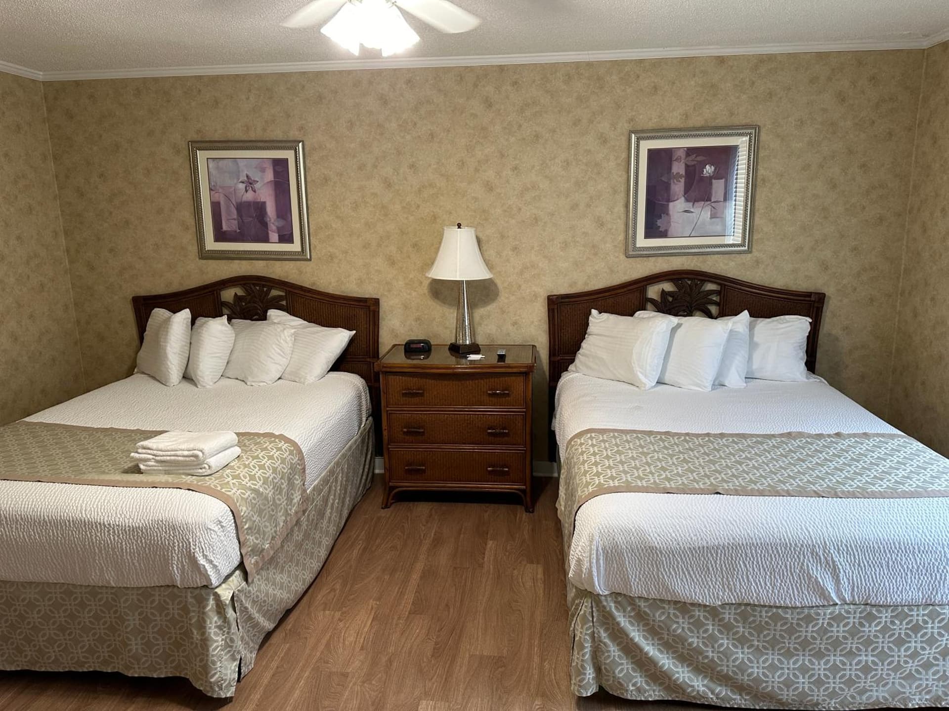 Island House Historic Vacation Rentals gallery photo in Port Clinton, OH — image 44
