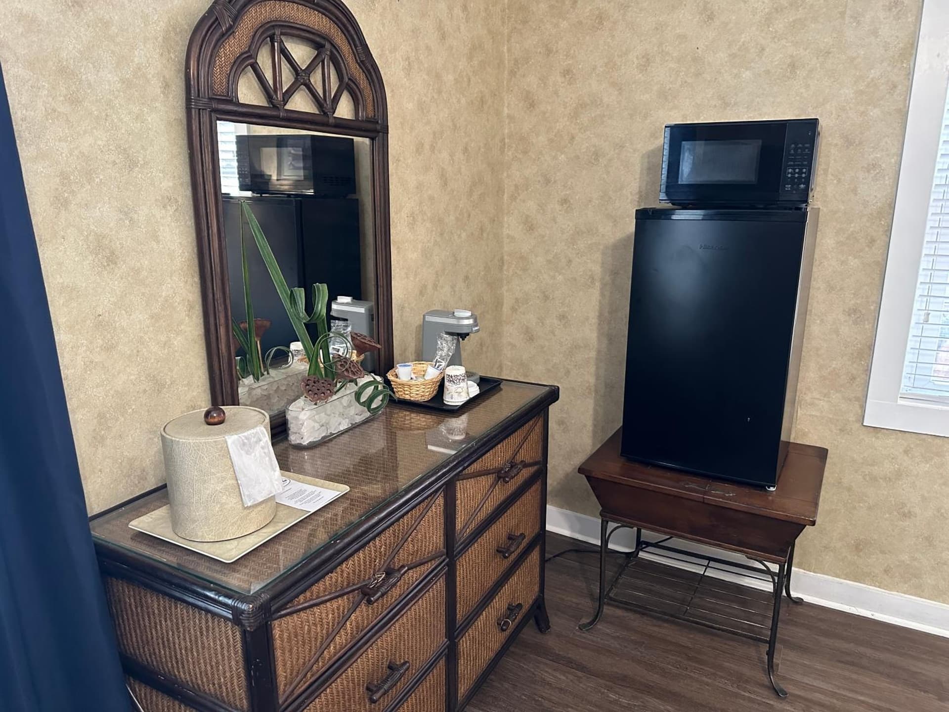 Island House Historic Vacation Rentals gallery photo in Port Clinton, OH — image 124