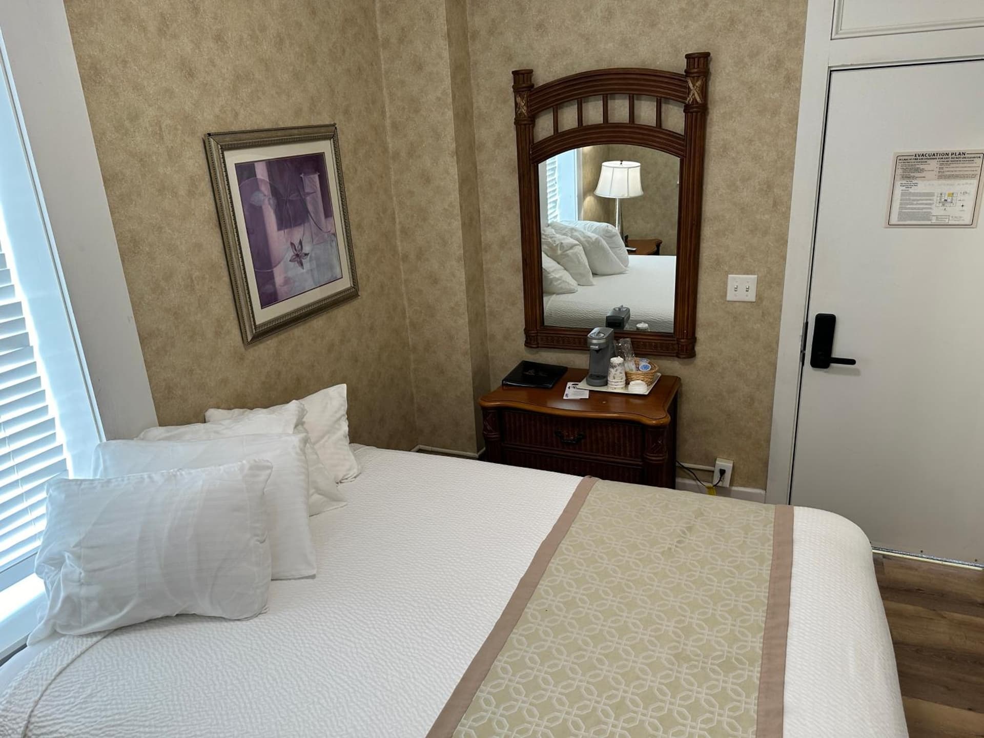 Island House Historic Vacation Rentals gallery photo in Port Clinton, OH — image 94