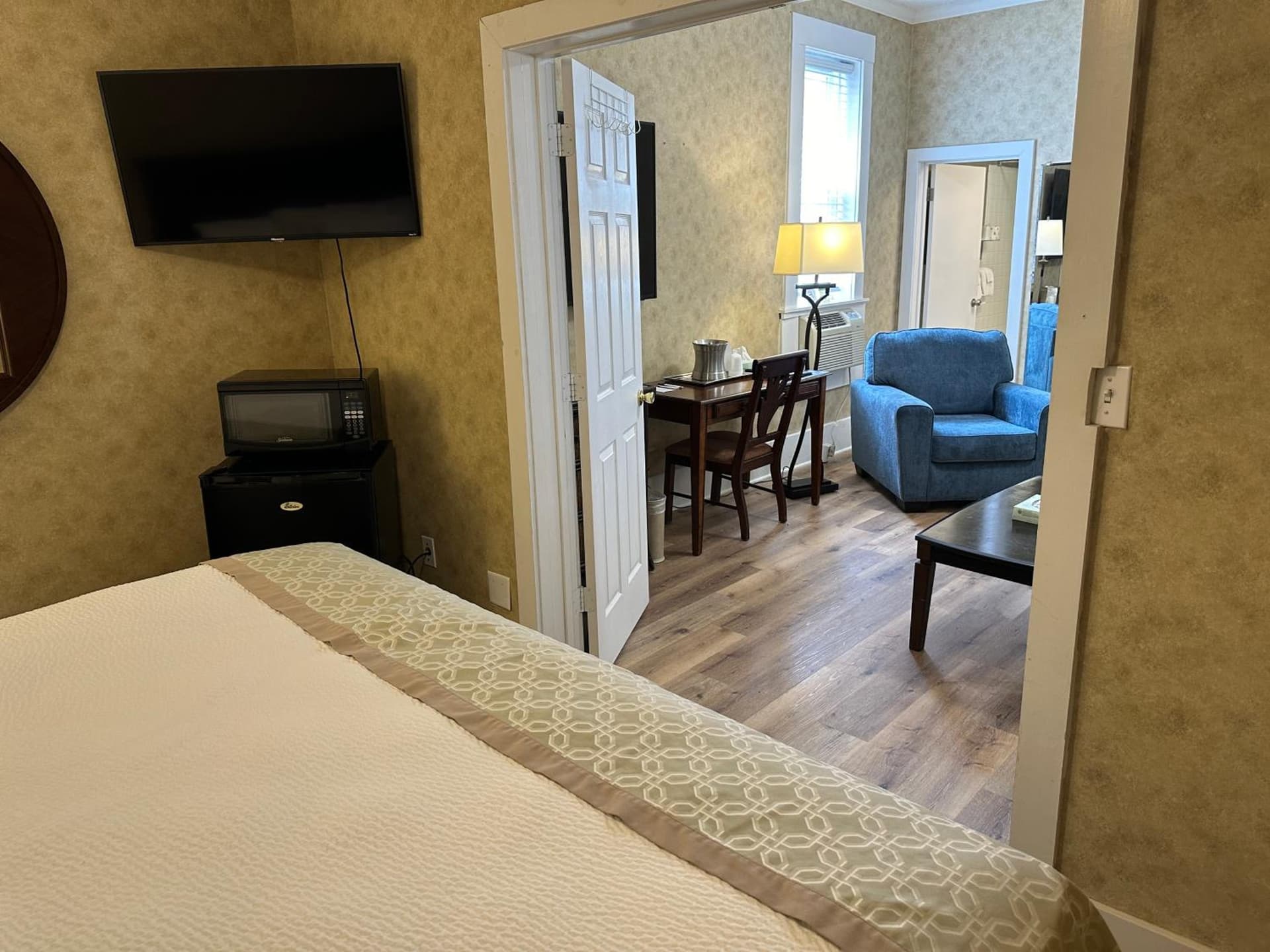 Island House Historic Vacation Rentals gallery photo in Port Clinton, OH — image 168