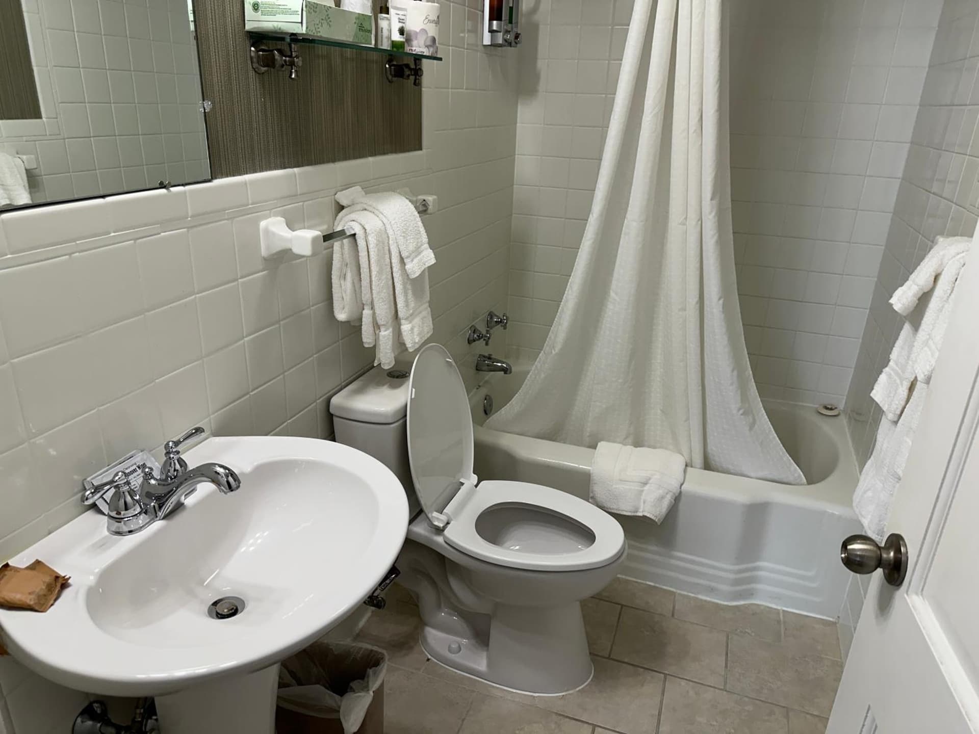 Island House Historic Vacation Rentals gallery photo in Port Clinton, OH — image 204