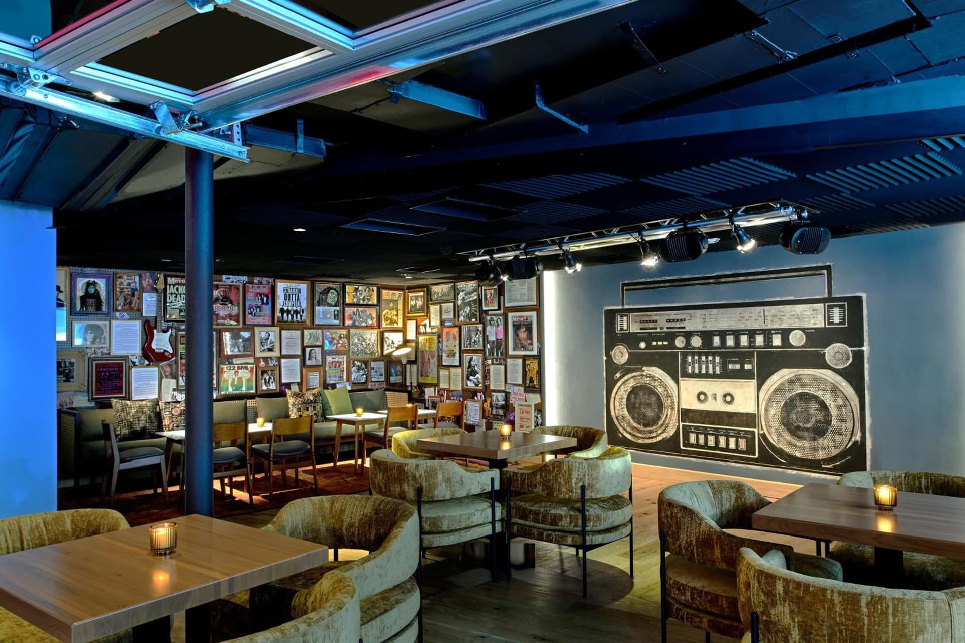 Hotel Ziggy On Sunset gallery photo in Los Angeles, CA — image 61