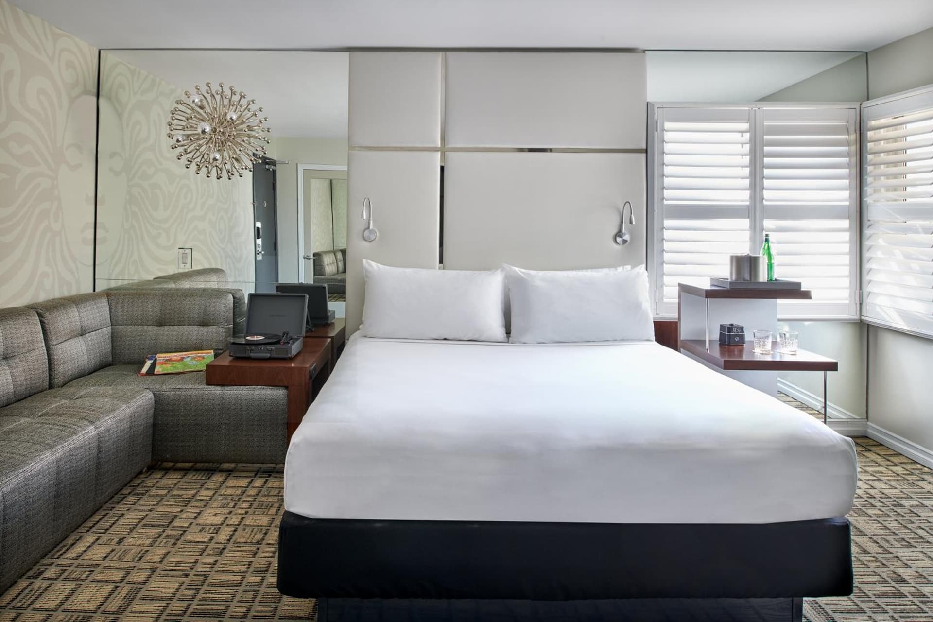 Hotel Ziggy On Sunset gallery photo in Los Angeles, CA — image 114