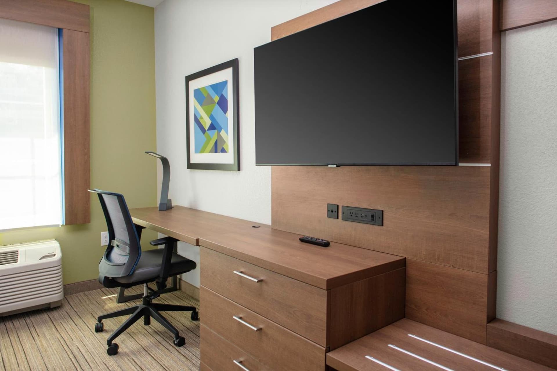 Holiday Inn Express - Wells-Ogunquit-Kennebunk by IHG gallery photo in Wells — image 39