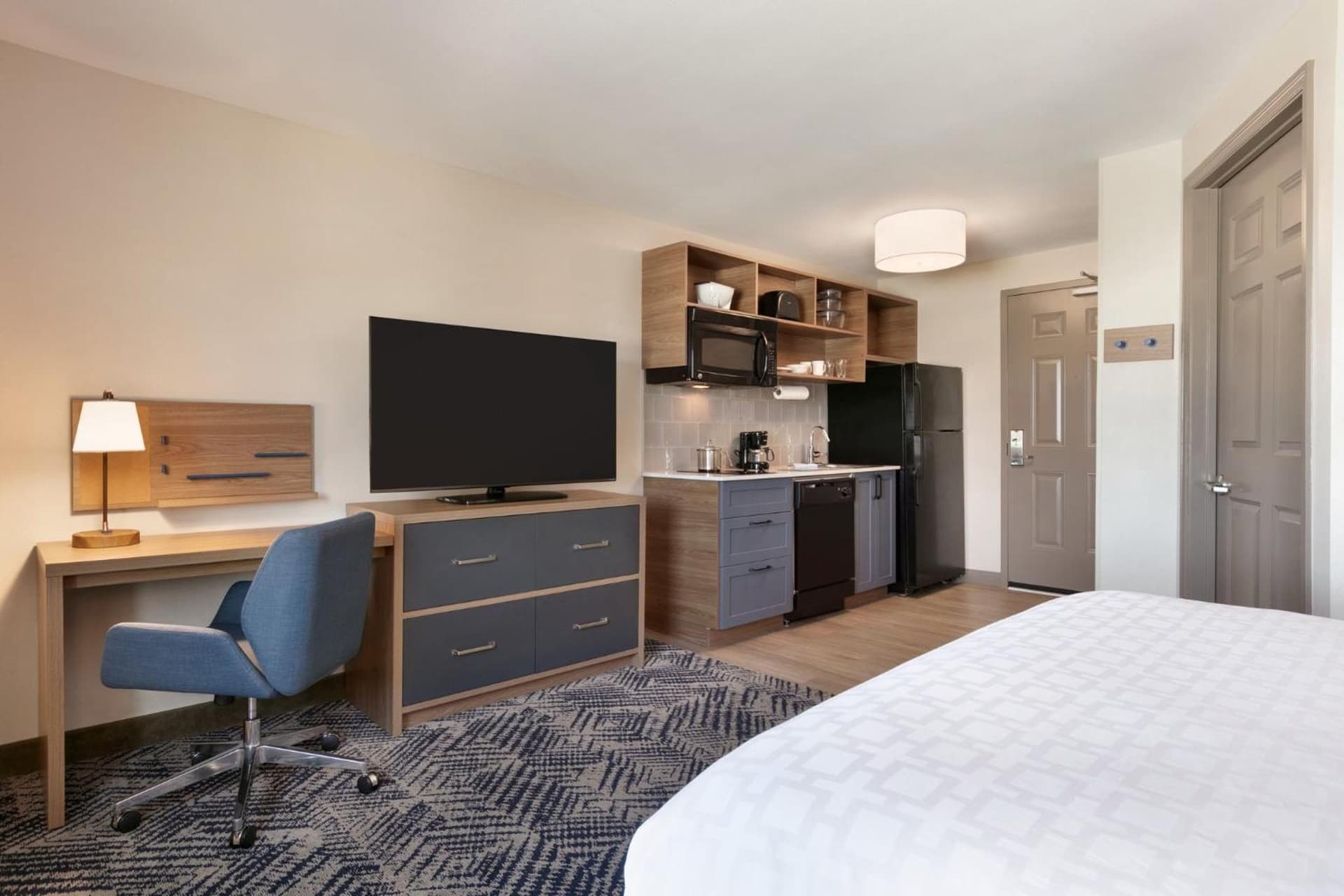 Candlewood Suites Wake Forest-Raleigh Area by IHG interior in Wake Forest, NC — gallery photo 2