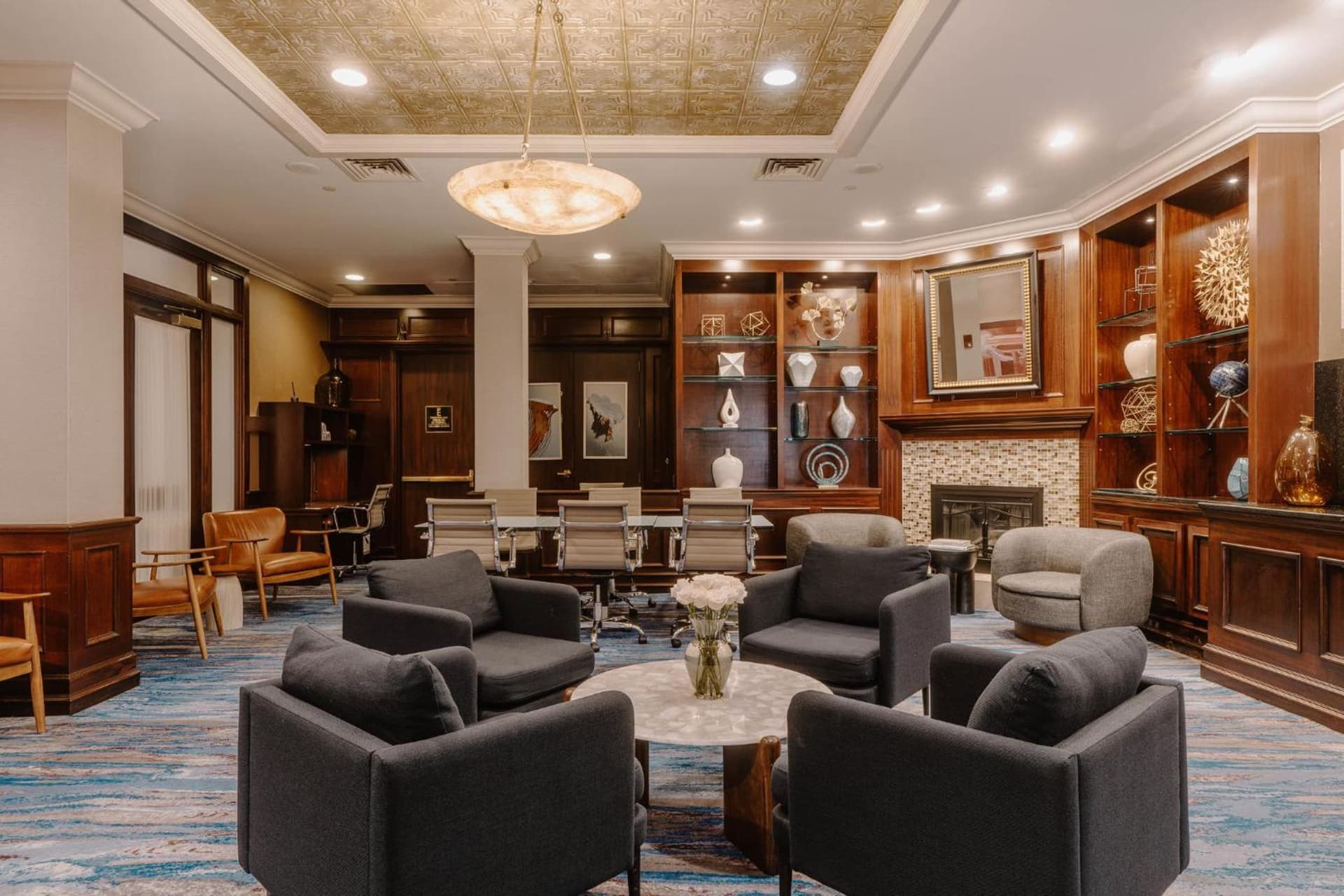 Club Quarters Hotel Faneuil Hall, Boston interior in Boston, MA — gallery photo 2