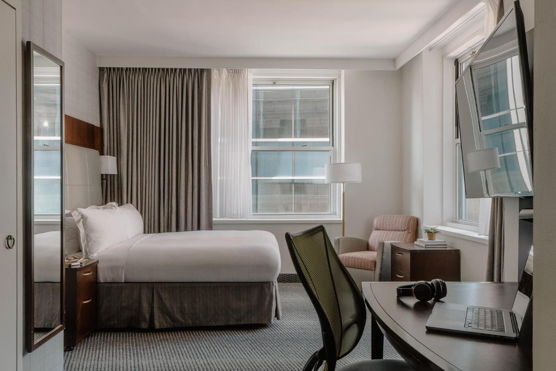 Club Quarters Hotel Faneuil Hall, Boston gallery photo in Boston, MA — image 16