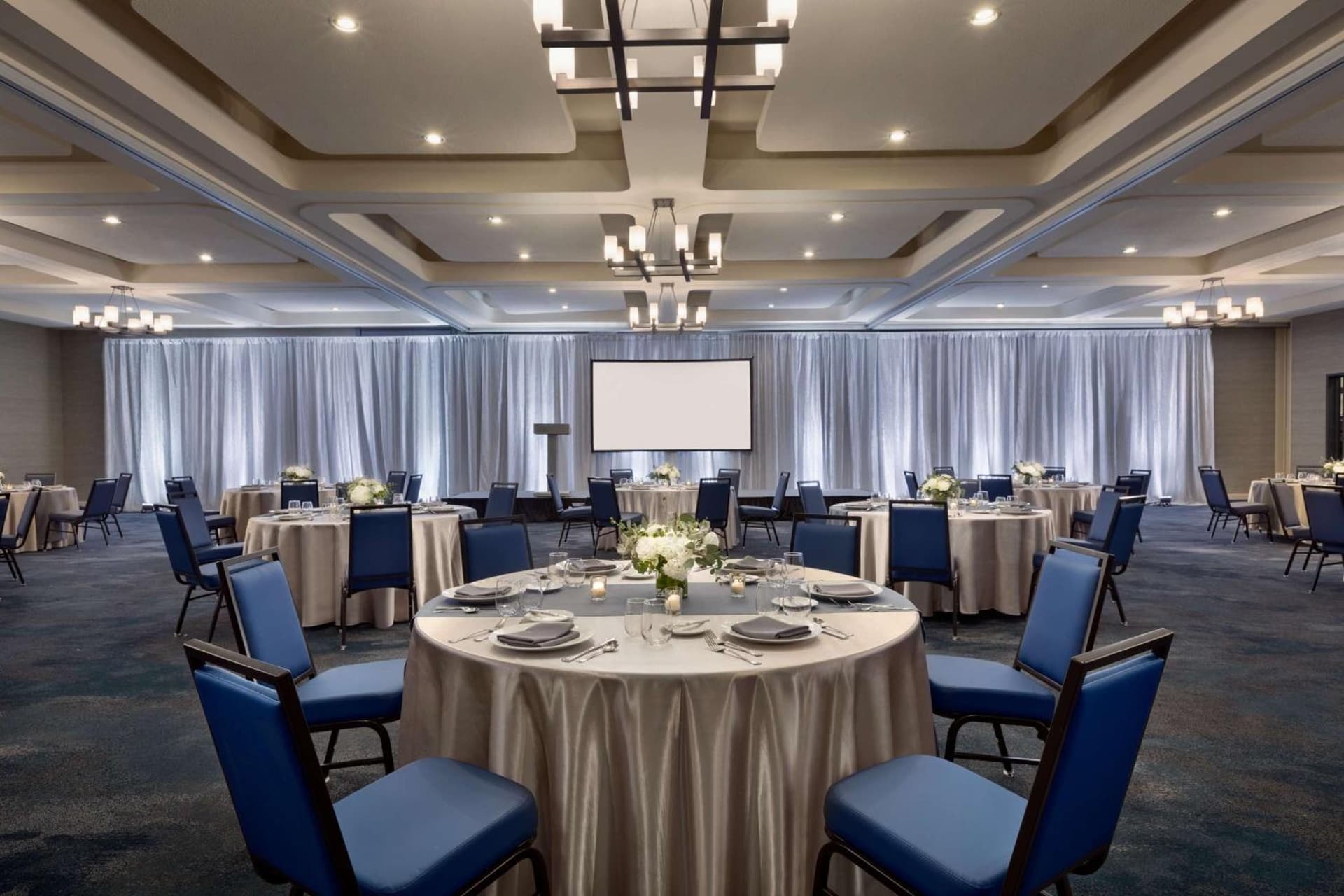 Hotel Champlain Burlington, Curio Collection by Hilton gallery photo in Burlington, VT — image 28