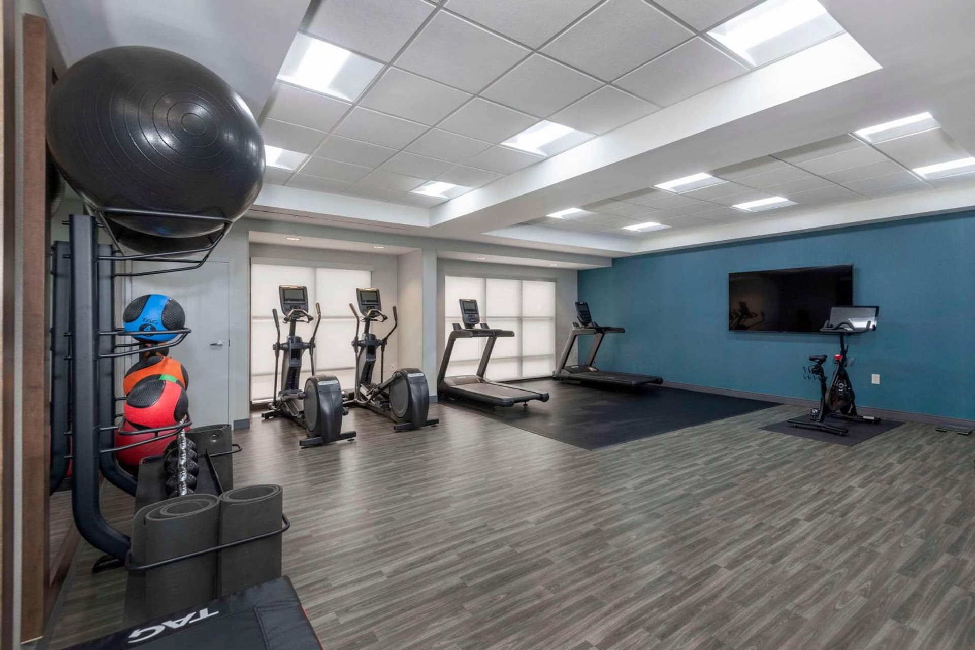 Hampton Inn & Suites Burlington gallery photo in Burlington, NC — image 22