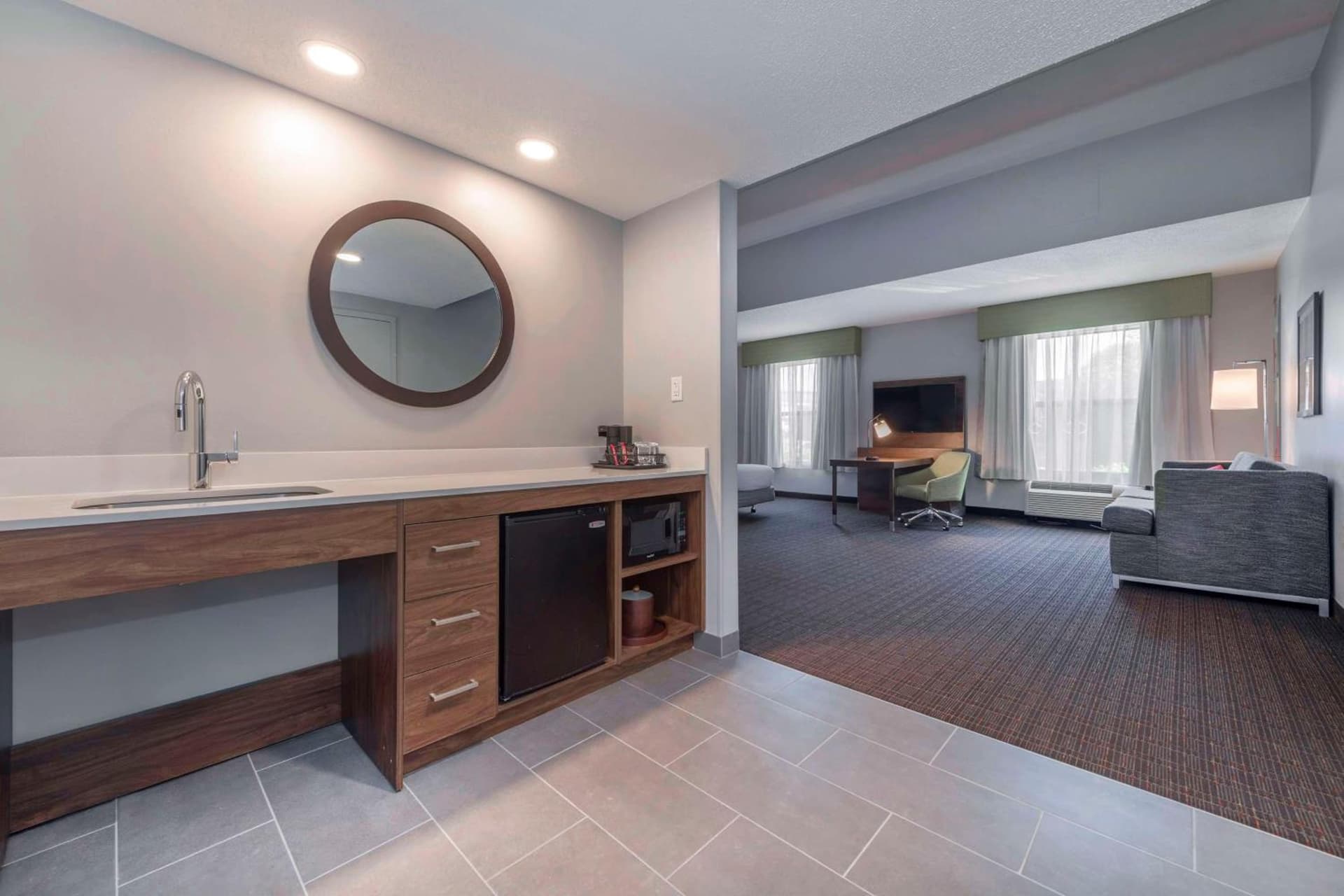 Hampton Inn & Suites Burlington gallery photo in Burlington, NC — image 28
