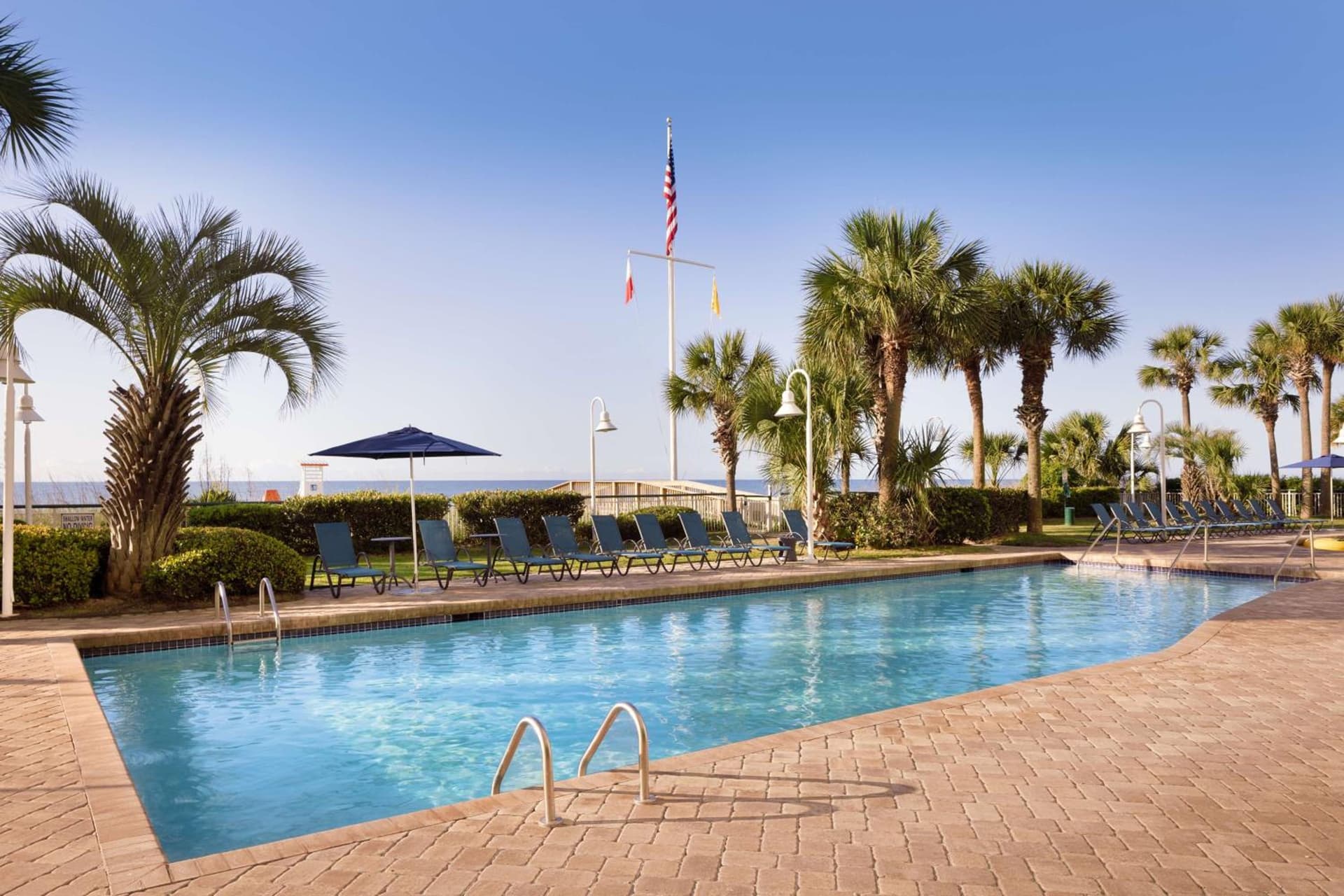 Hampton Inn & Suites Myrtle Beach Oceanfront gallery photo in Myrtle Beach, SC — image 53