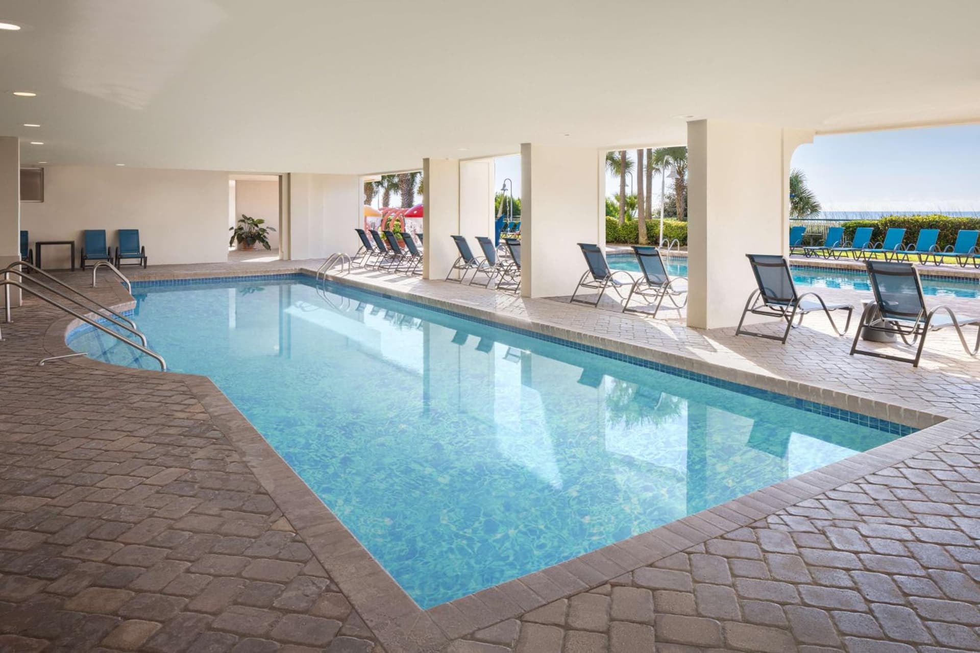 Hampton Inn & Suites Myrtle Beach Oceanfront gallery photo in Myrtle Beach, SC — image 74