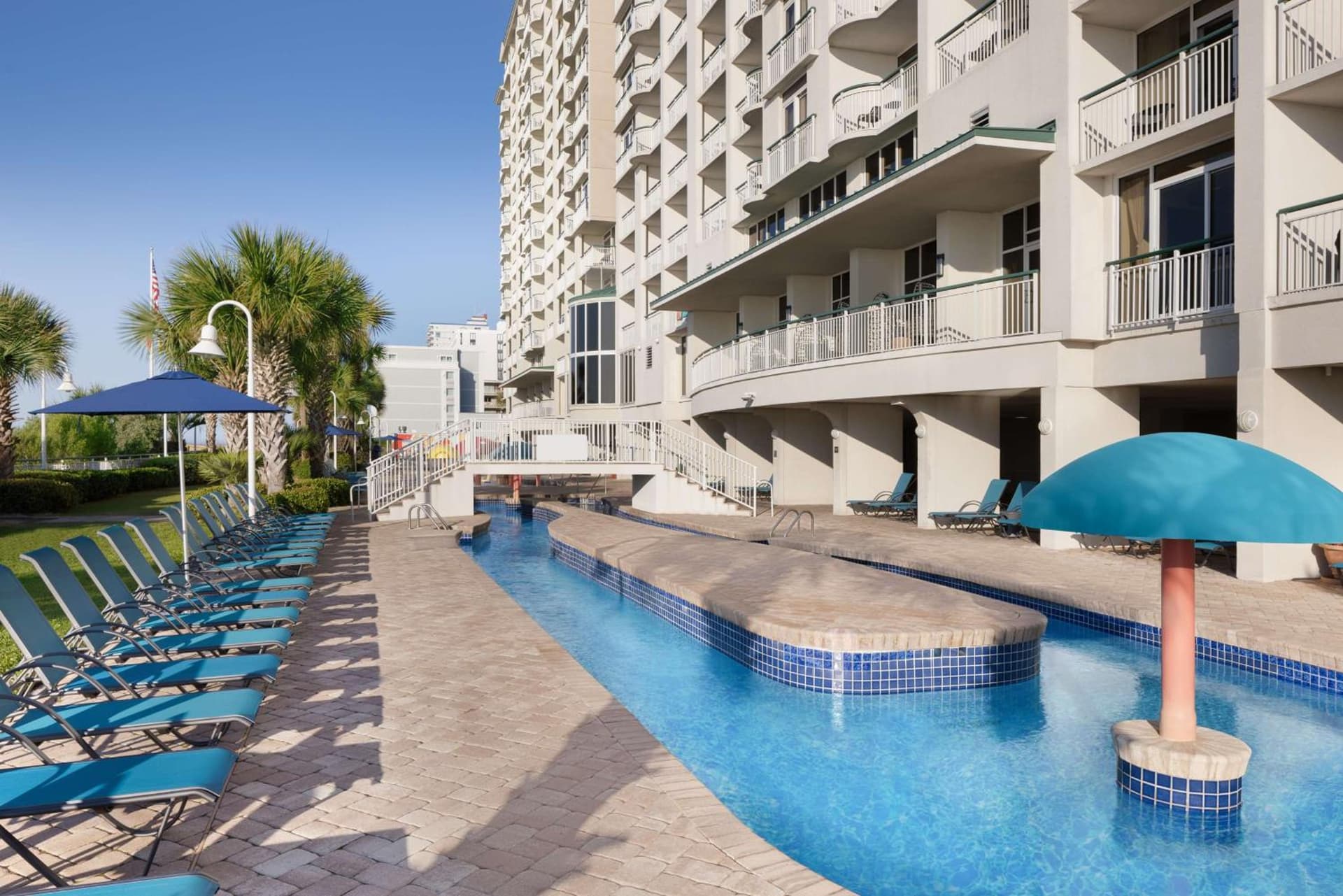 Hampton Inn & Suites Myrtle Beach Oceanfront gallery photo in Myrtle Beach, SC — image 12