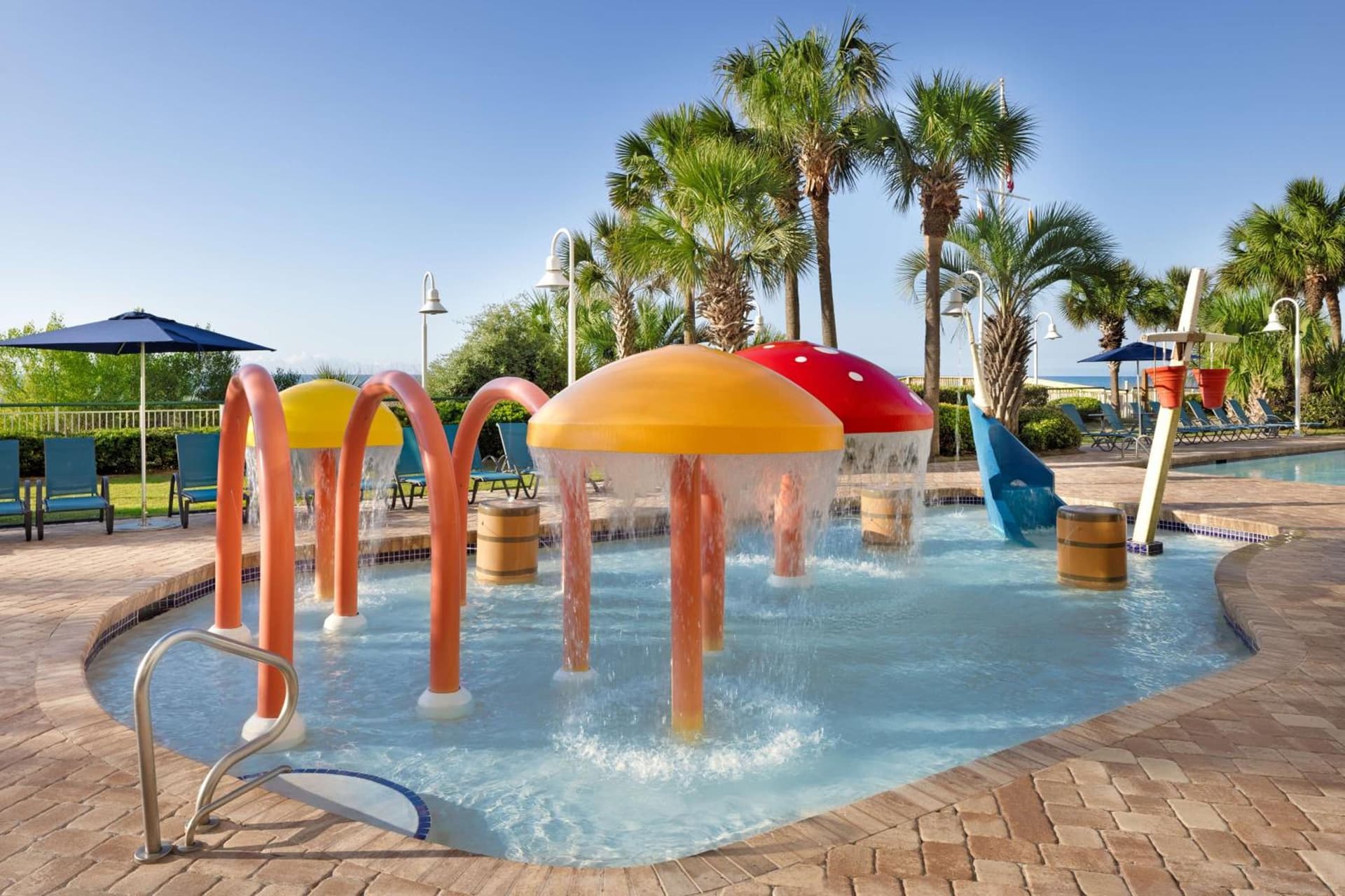 Hampton Inn & Suites Myrtle Beach Oceanfront gallery photo in Myrtle Beach, SC — image 22
