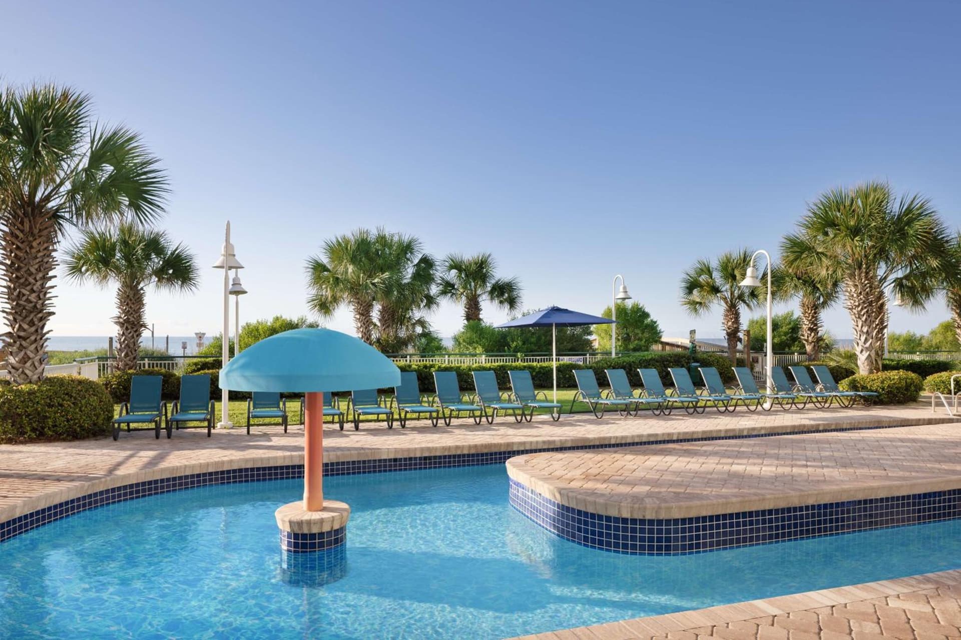 Hampton Inn & Suites Myrtle Beach Oceanfront gallery photo in Myrtle Beach, SC — image 75